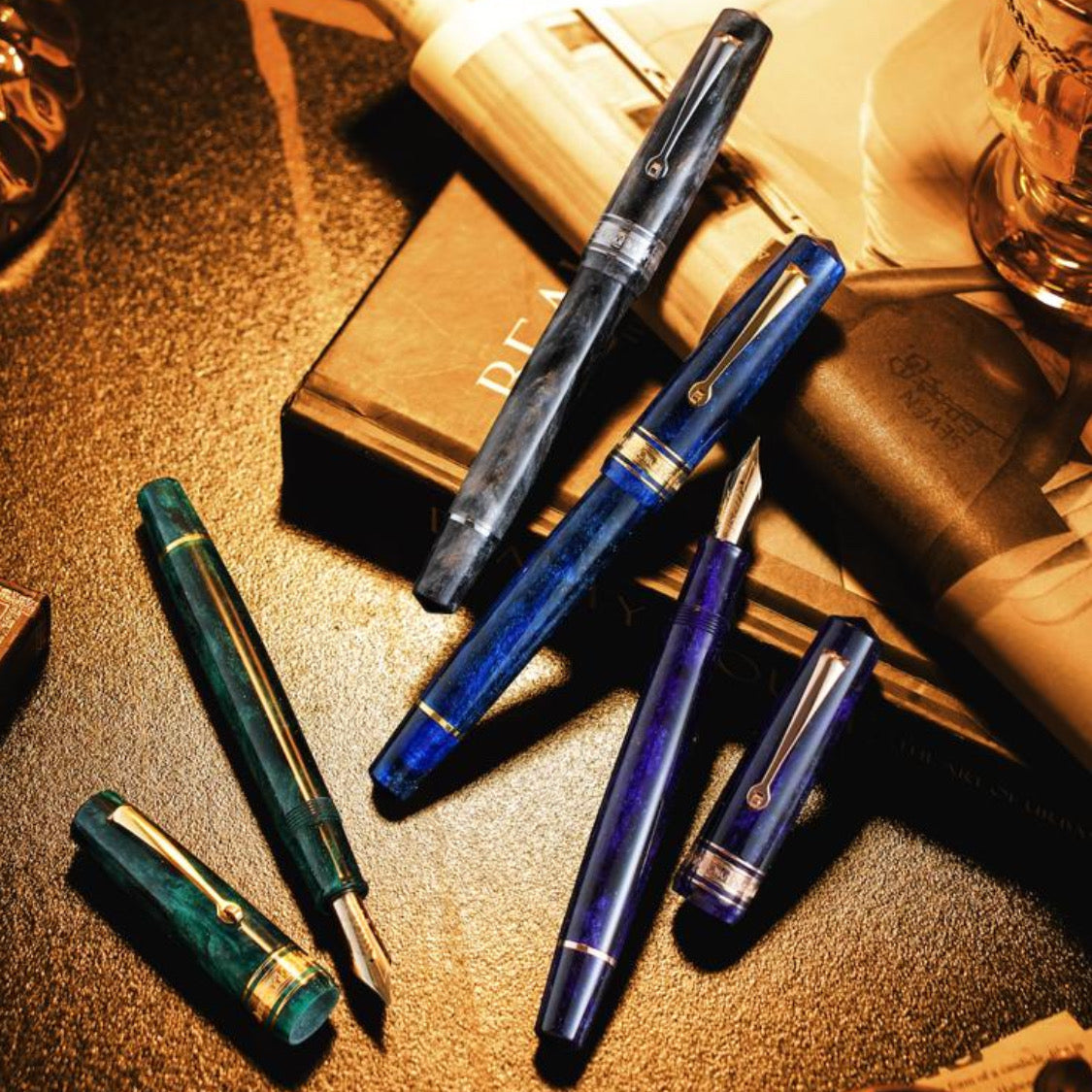 OMAS Bologna Azzurro Diamante (Diamond Blue)