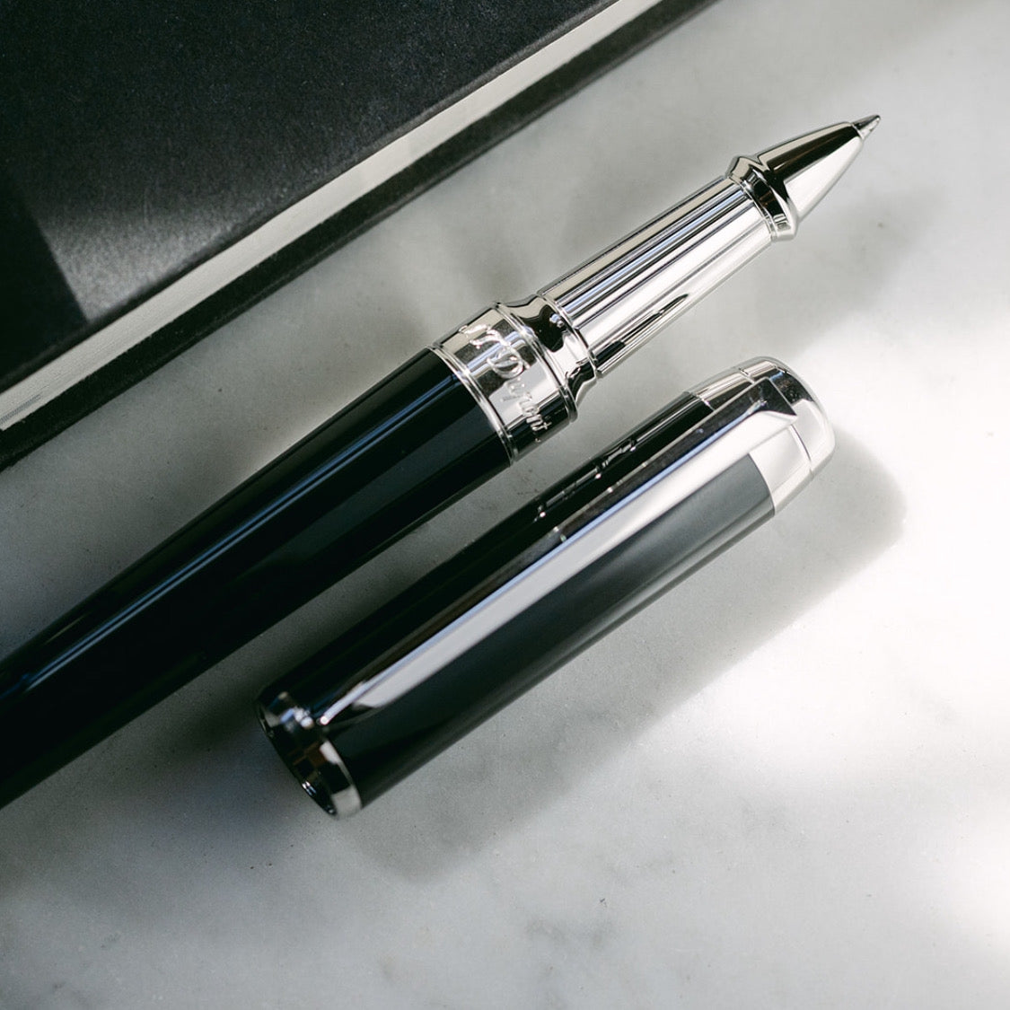 S.T. Dupont Eternity XL Black Lacquer - Rollerball