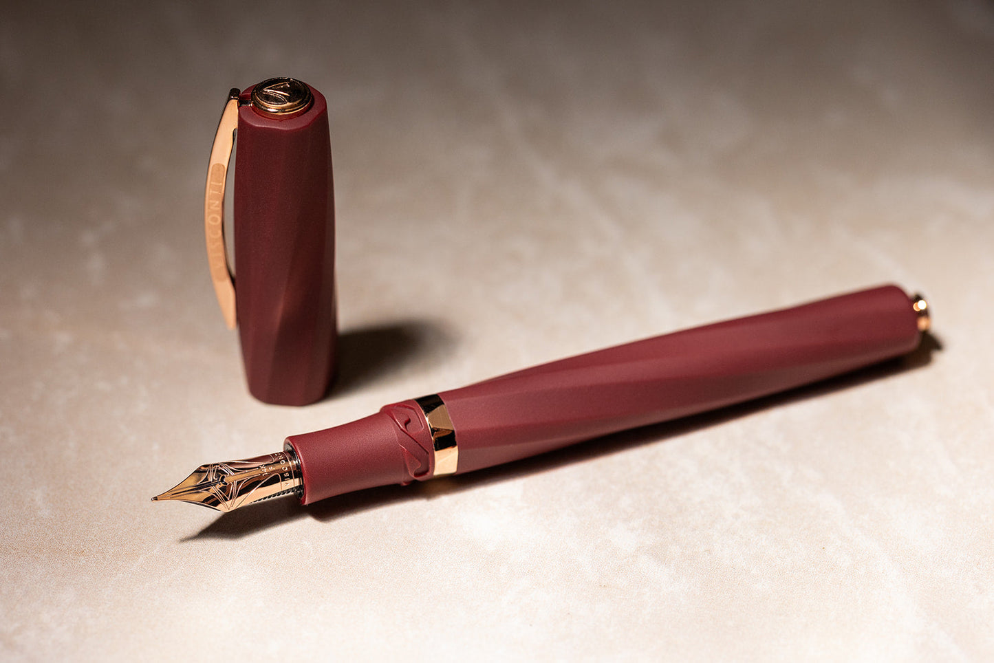 Visconti Divina Bordeaux Matte - Fountain Pen
