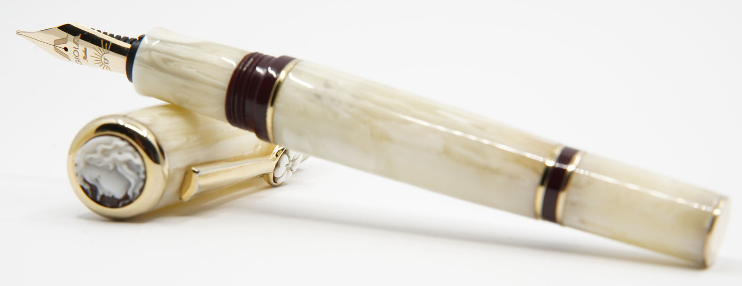 Gioia Cameo Burgundy Limited Edition