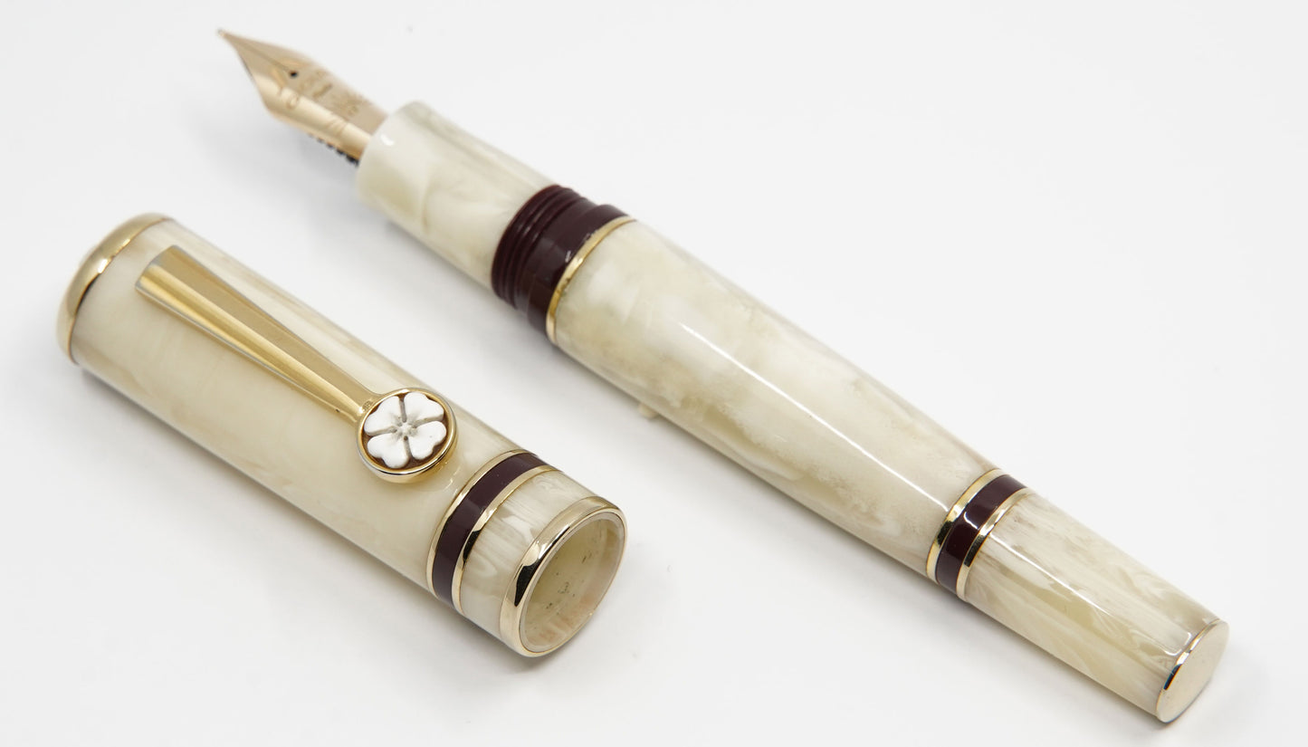 Gioia Cameo Burgundy Limited Edition