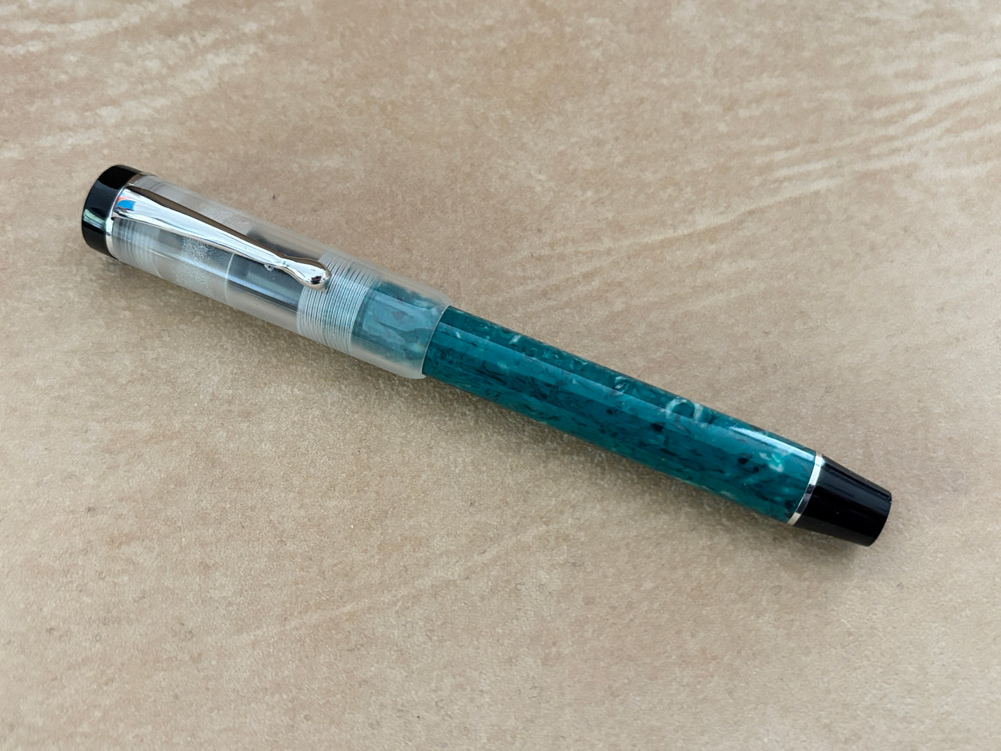 Bexley Deluxe Green Jade with Clear Demo Cap 18k Gold Nib - Fountain Pen