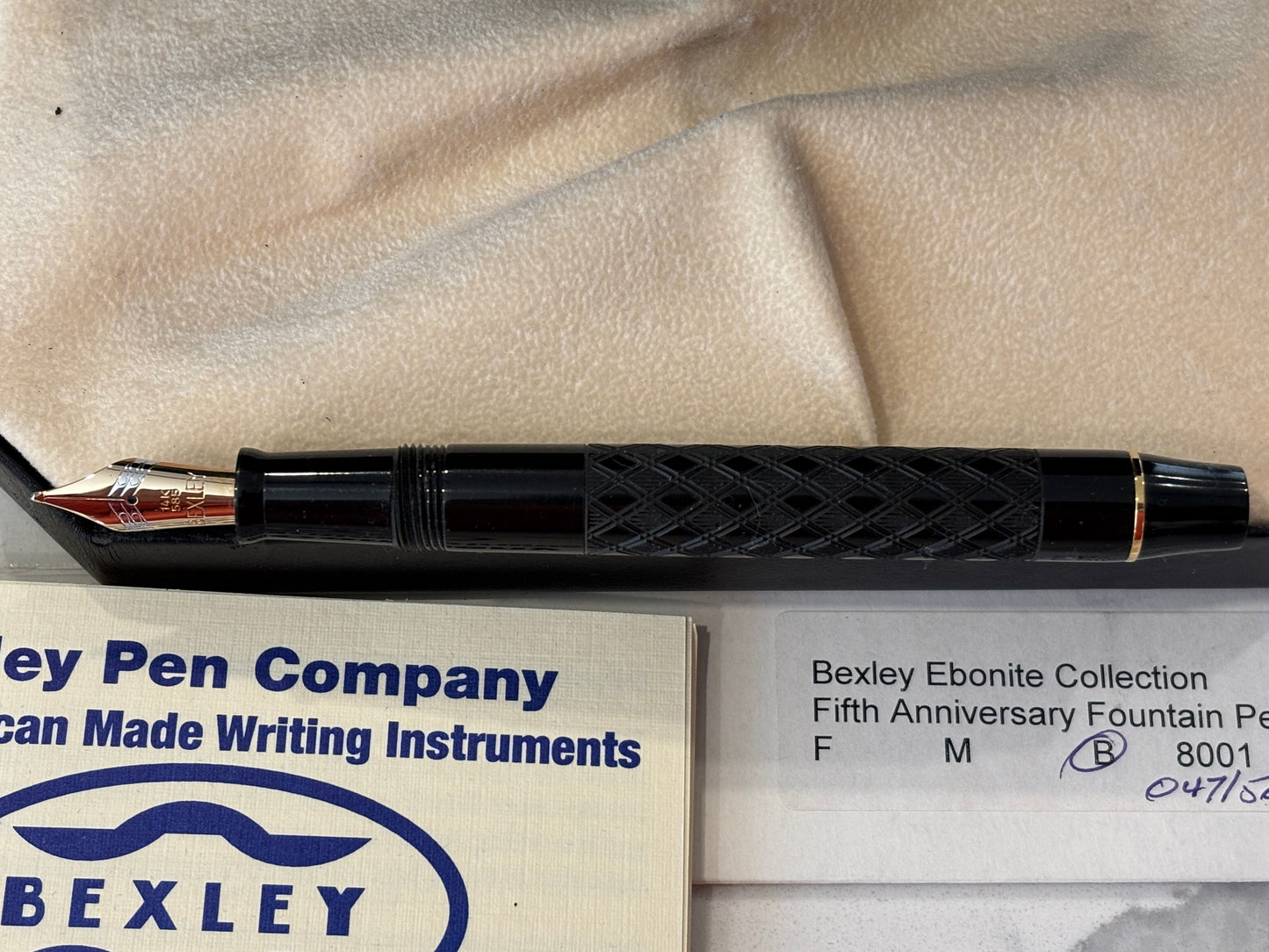 Bexley Black Chased Ebonite 5th Anniversary 1993-1998 (047/500) - Fountain Pen