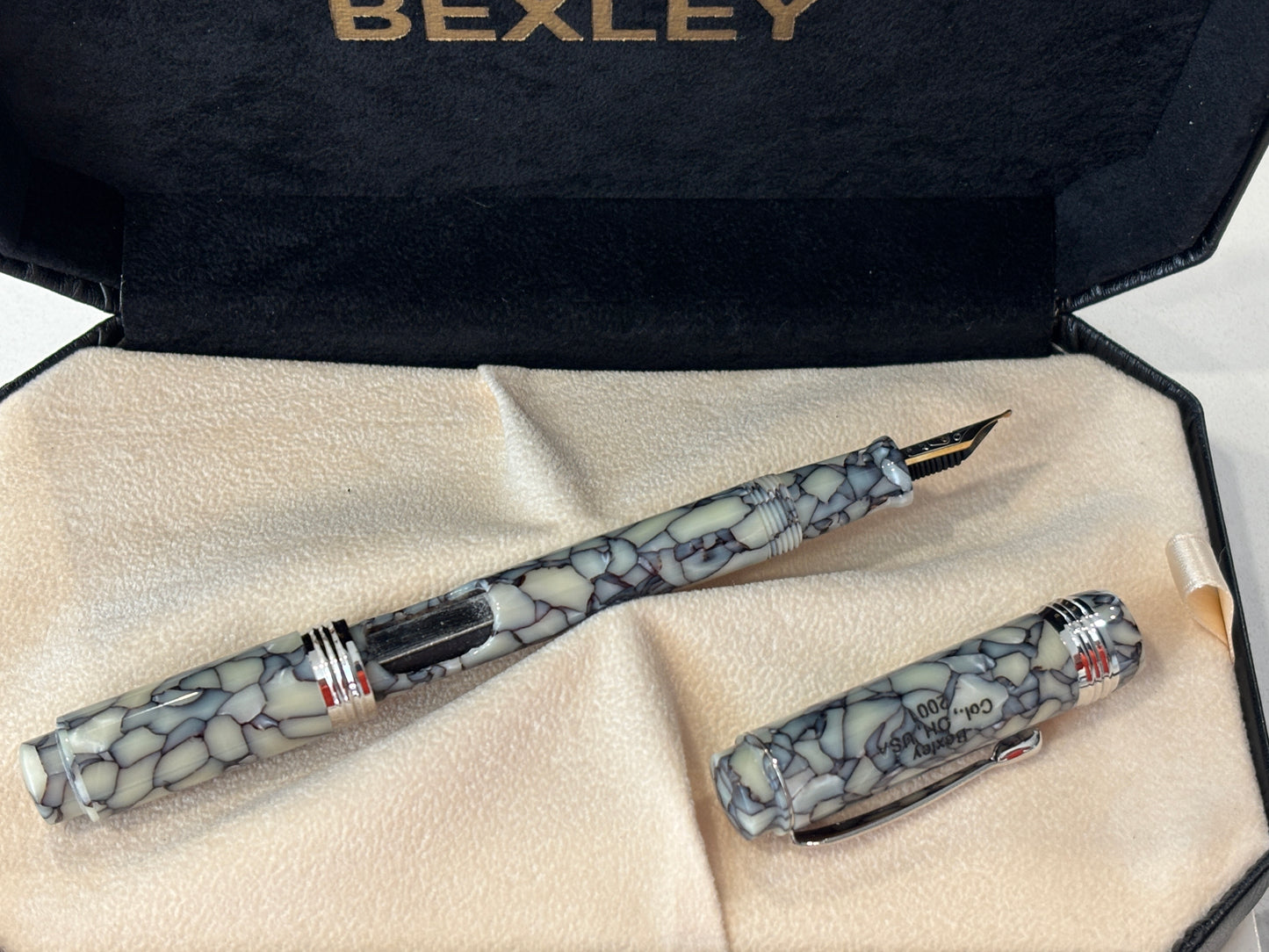 Bexley Sleeve Filler Cracked Ice Rhodium Trim (Circa 2003) - Fountain Pen