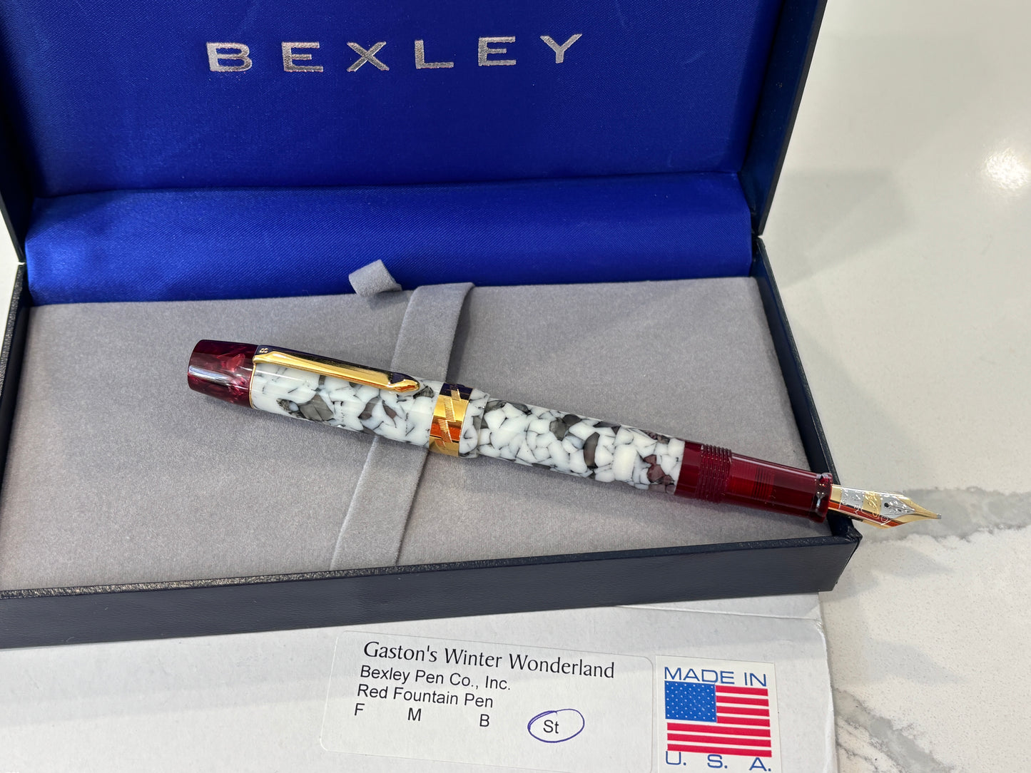 Bexley Gaston Winter Wonderland Red and Cracked Ice (Circa 2010) - Fountain Pen