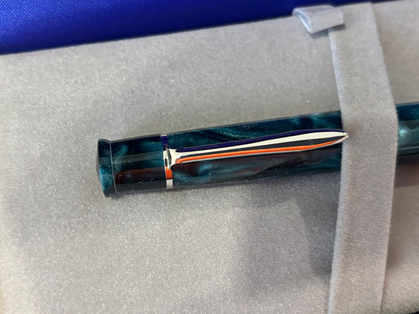 Bexley Tuck-Away Teal Pearl (Circa 2009) - Fountain Pen