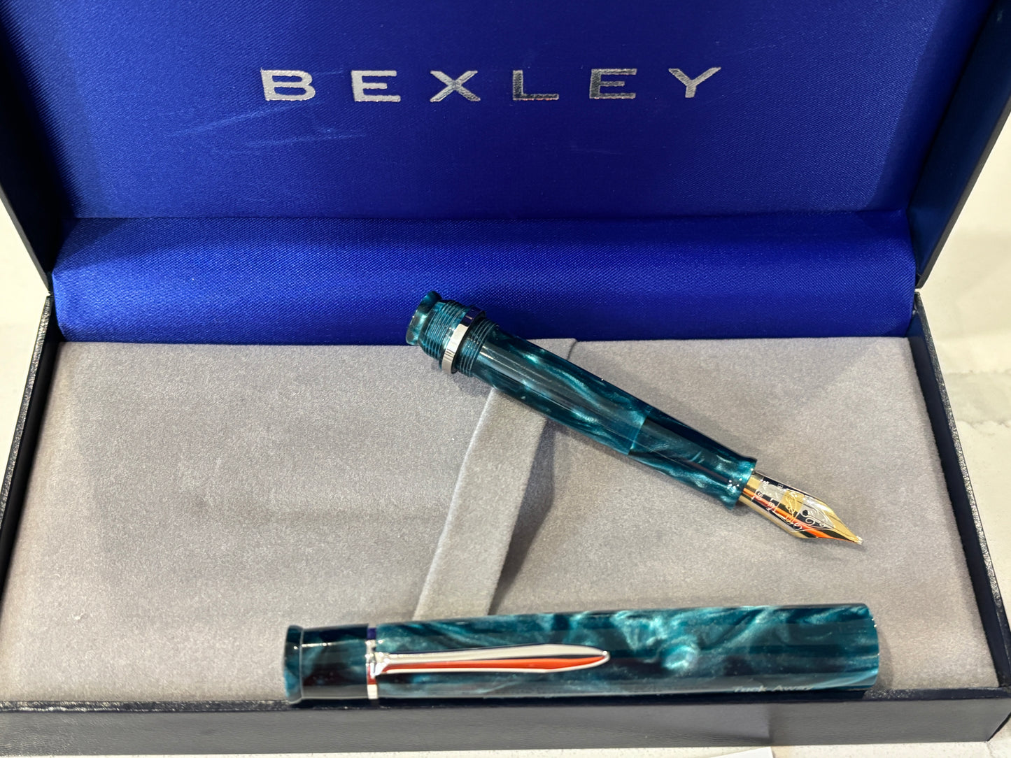 Bexley Tuck-Away Teal Pearl (Circa 2009) - Fountain Pen
