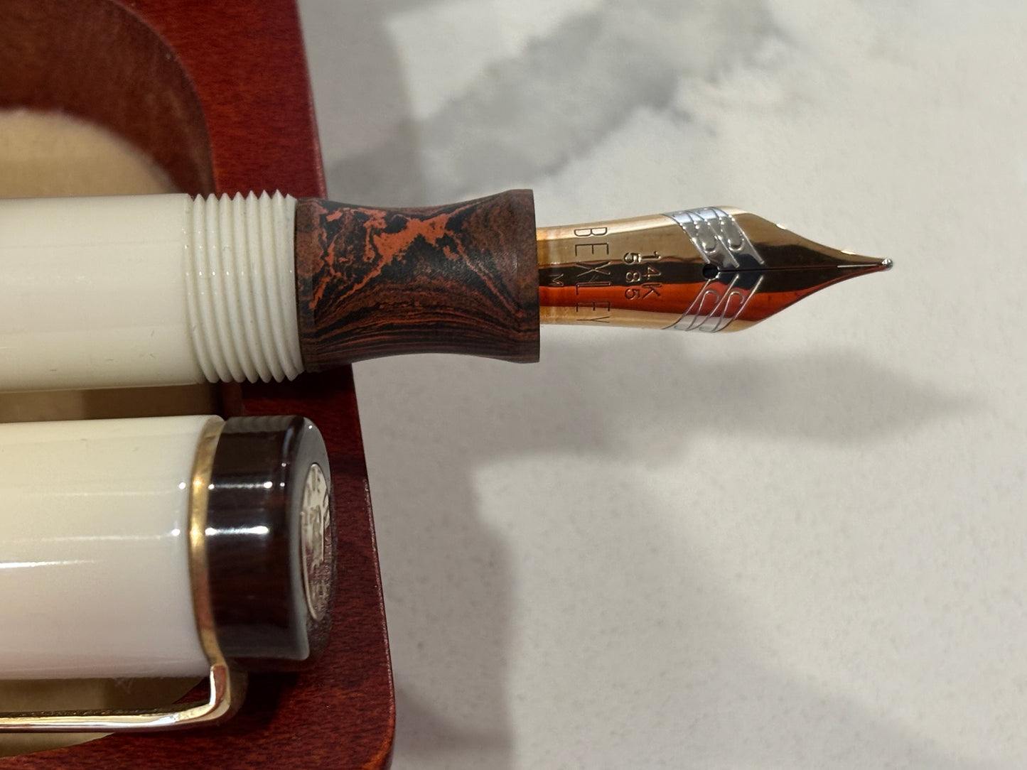 Bexley Deluxe Cream Limited Edition 070/250 (Circa 1994) - Fountain Pen