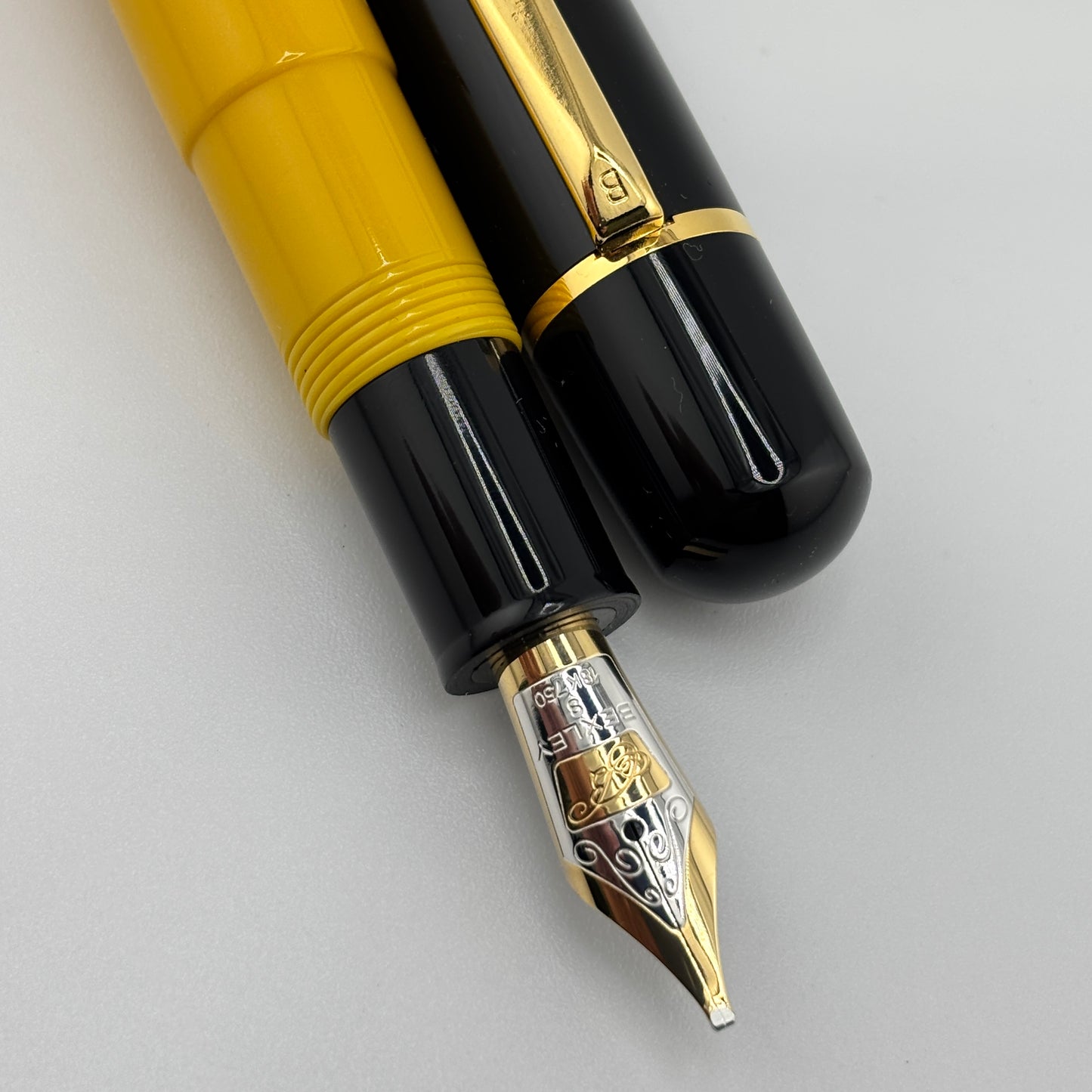 Bexley Poseidon Yellow Mandarin Gold Exclusive Nibs.com (Circa 2008) - Fountain Pen