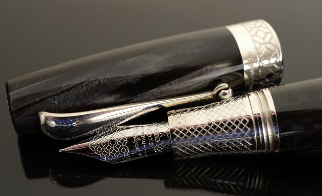 Montegrappa Miya Carbon Black