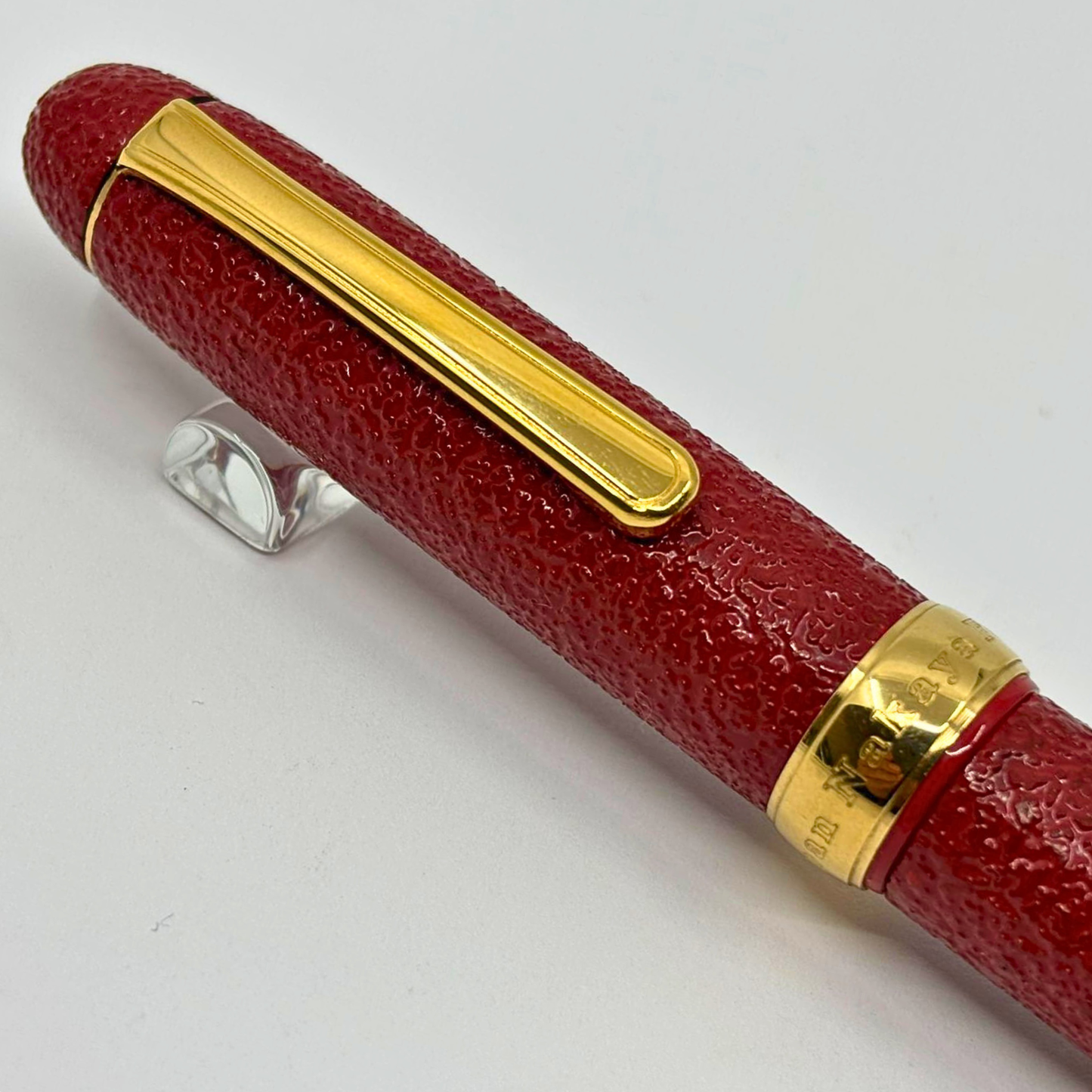 Nakaya Portable Writer Ishime-Kanshitsu Aka-tamenuri with Gold Ring - Fountain Pen