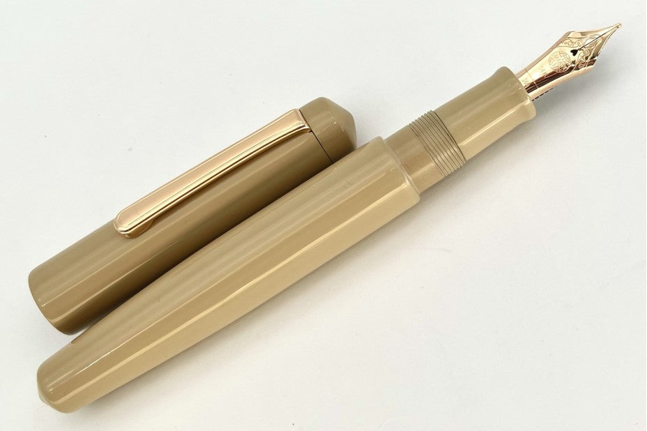 Nakaya Naka-ai Writer Shiro-urushi