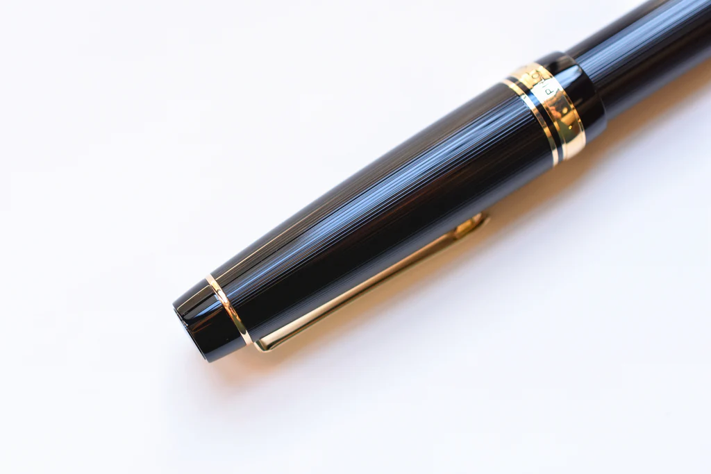 Pilot Justus 95 Black Gold - Fountain Pen