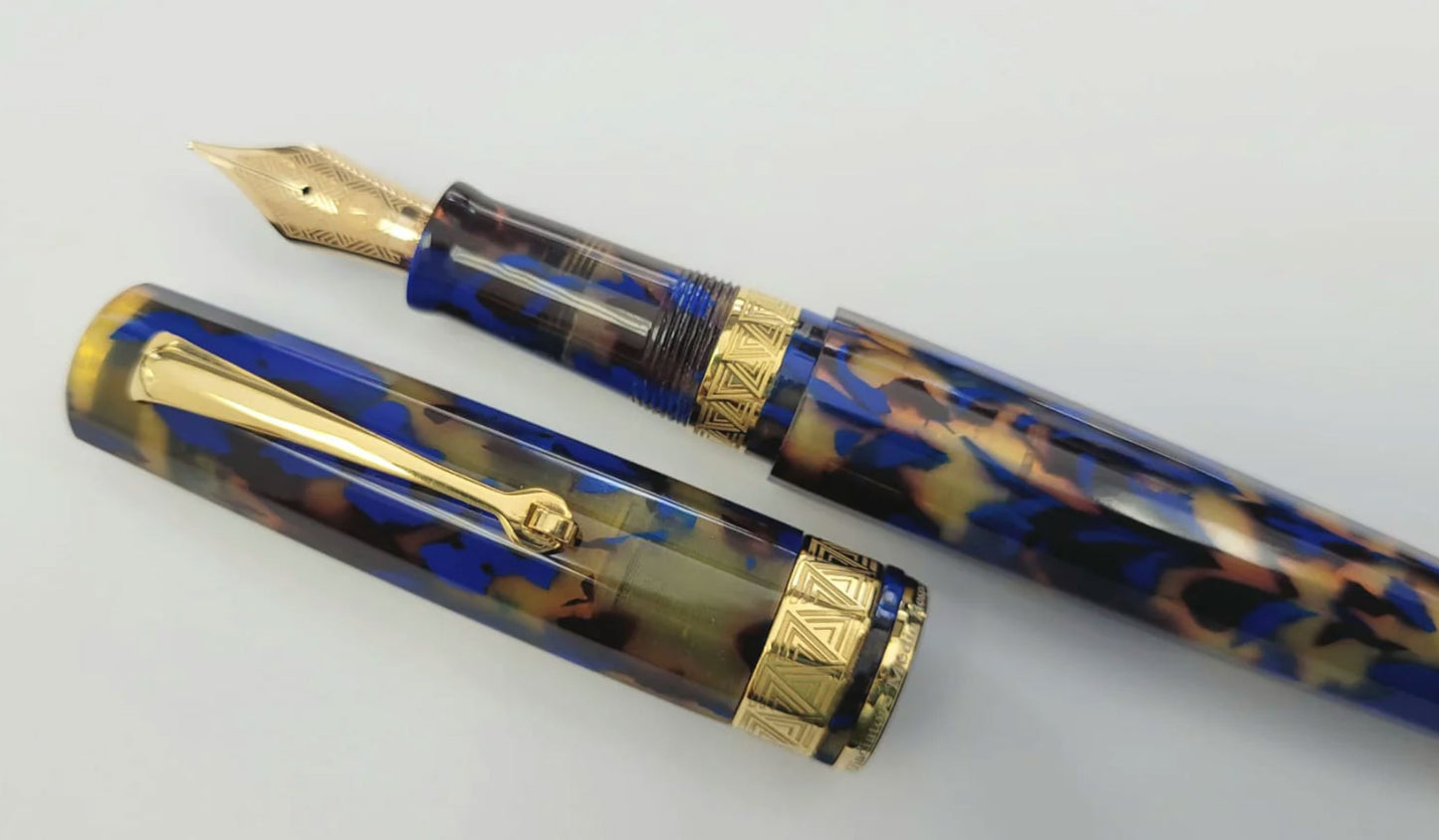 ASC Gladiatore Medio Bespoke Blue Lucens Celluloid