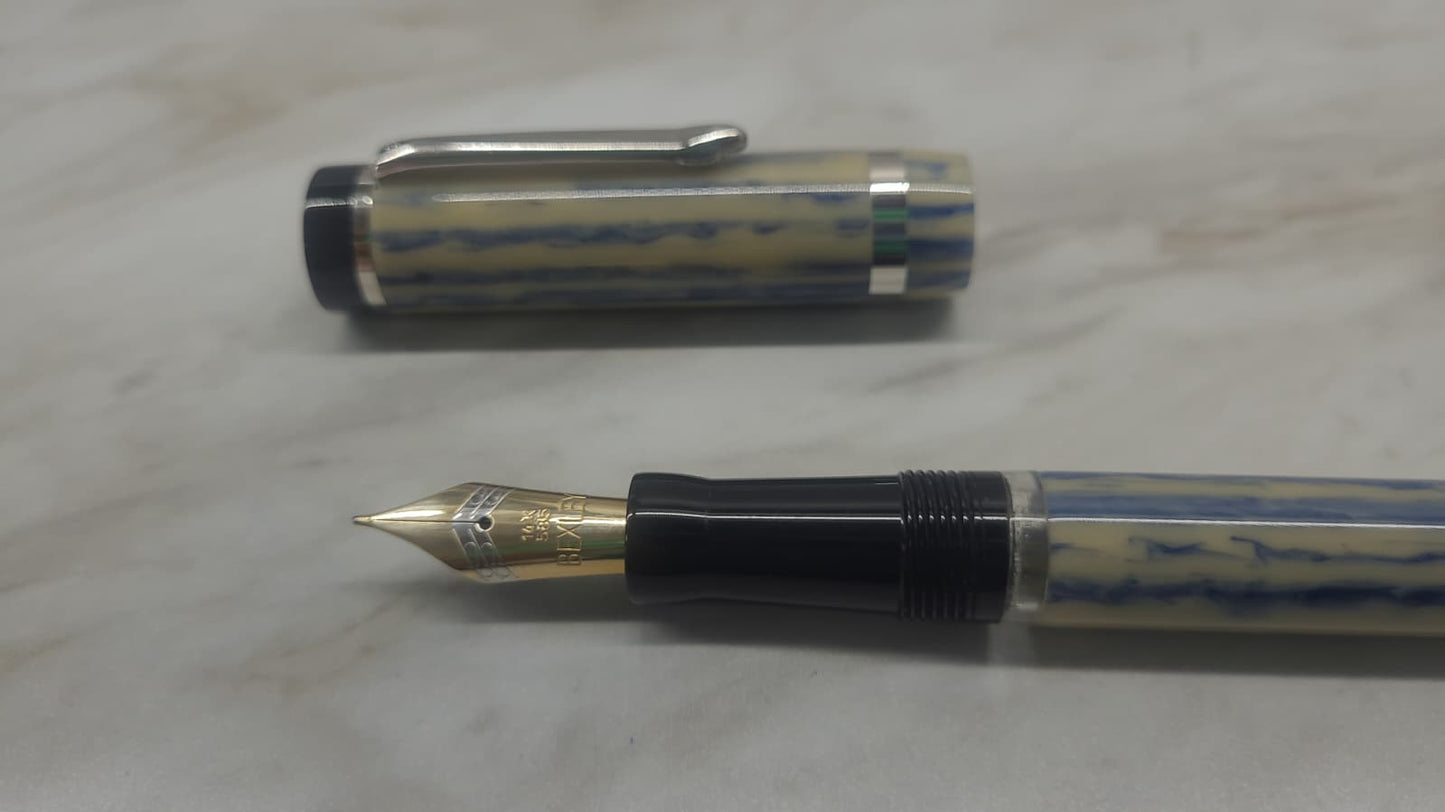 Bexley Corona Collection Blueberry Cream Gold Nib - Fountain Pen
