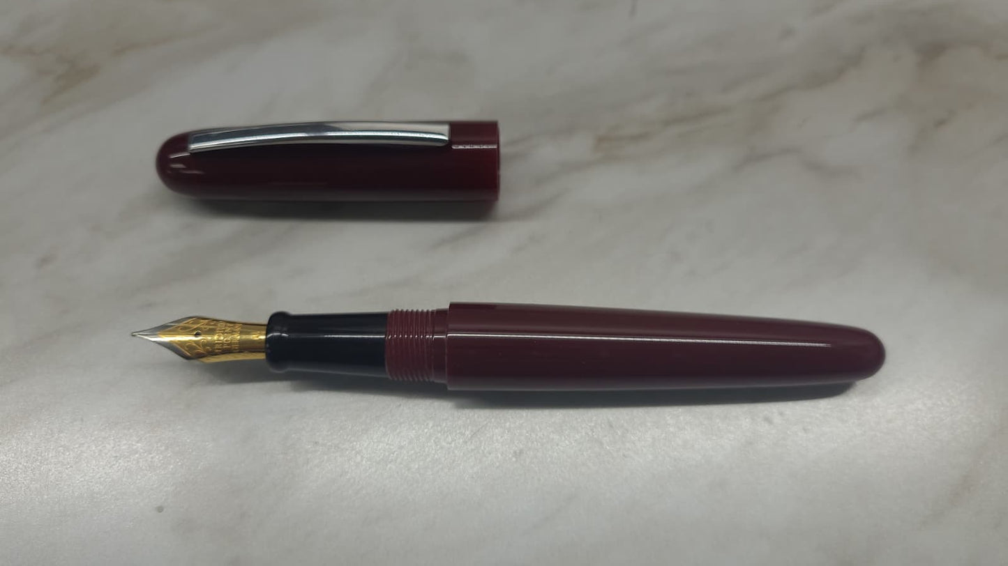Bexley Imperial International Burgundy Steel Nib - Fountain Pen