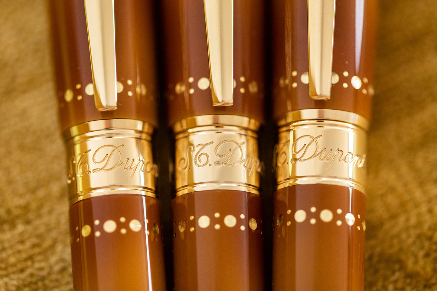 S.T. Dupont Line D Large Derby Gold - nibs.com