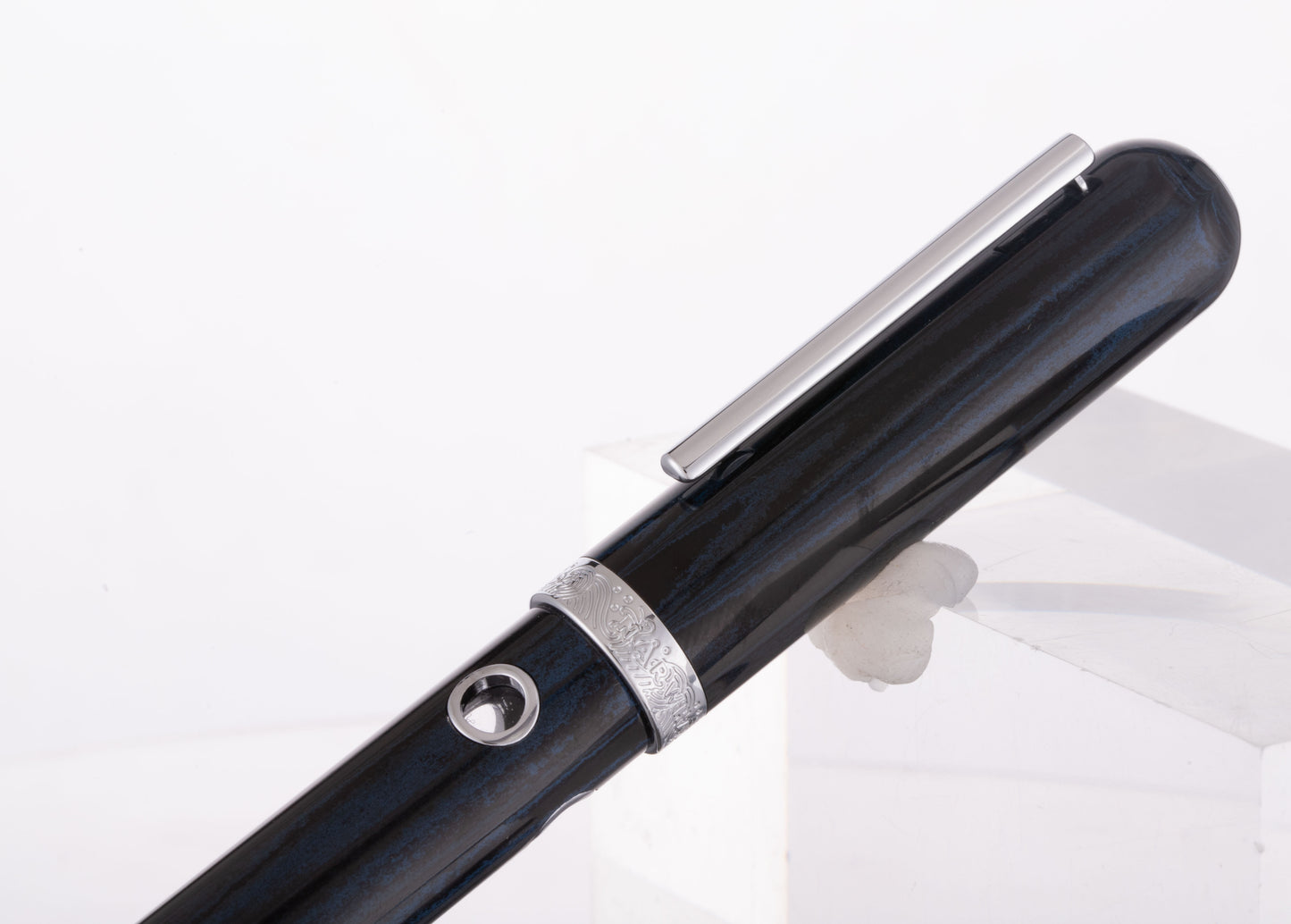 Narwhal Nautilus Maylandia Blue Ebonite 14k - nibs.com
