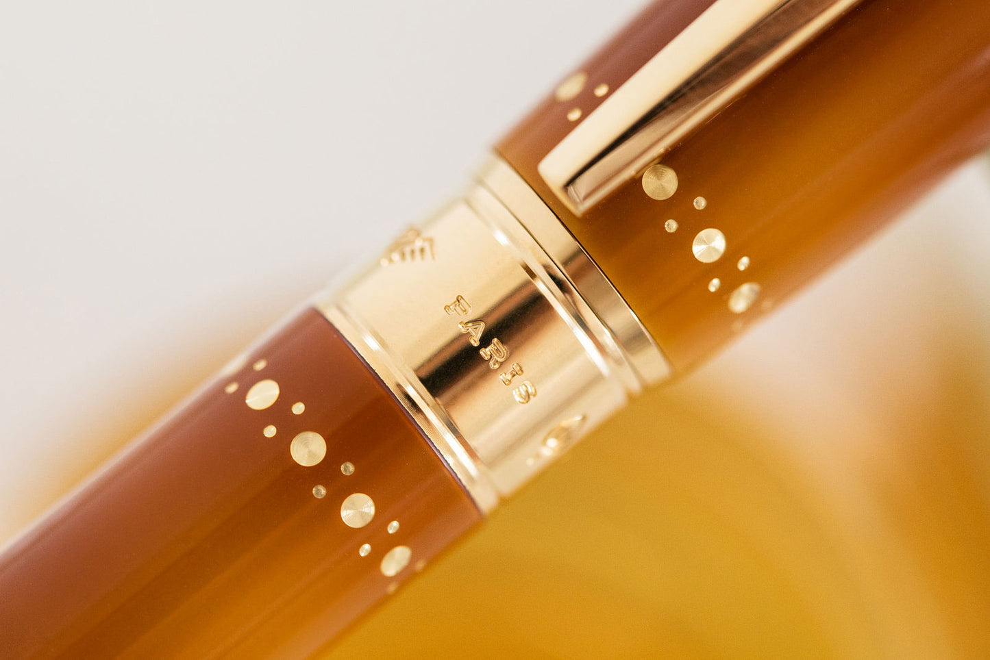 S.T. Dupont Line D Large Derby Gold - nibs.com