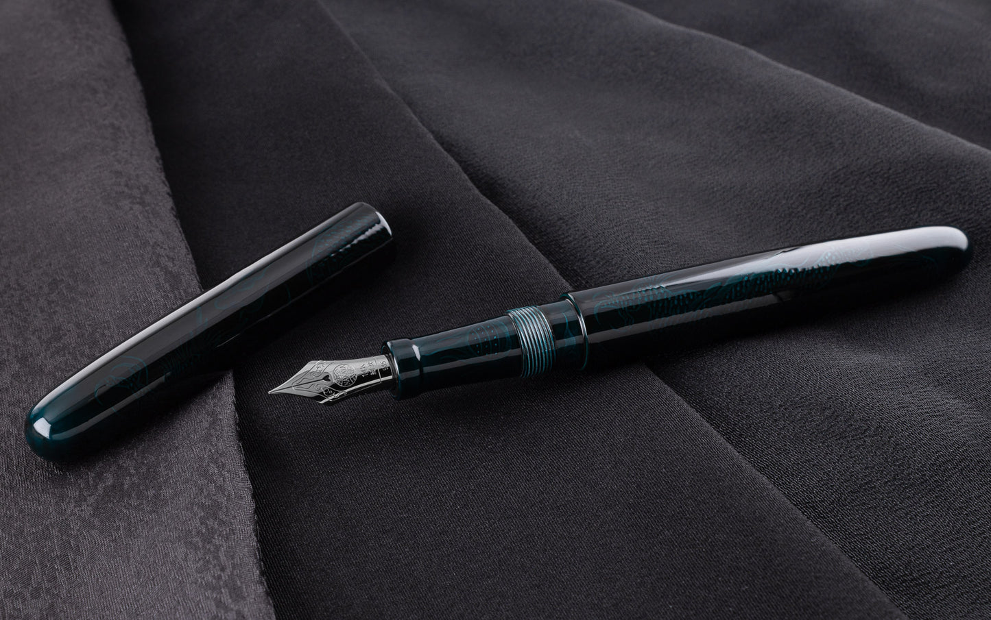 Nakaya Long Cigar Ascending Dragon Ao-tamenuri - nibs.com