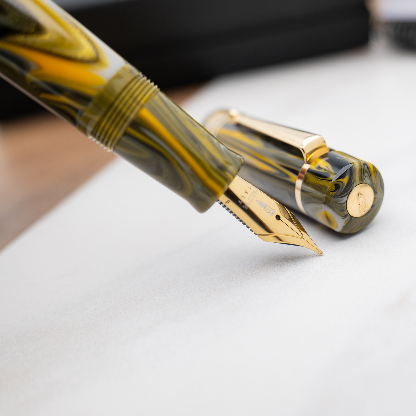 Delta Neo Gallery Marigold Gold Trim - Fountain Pen