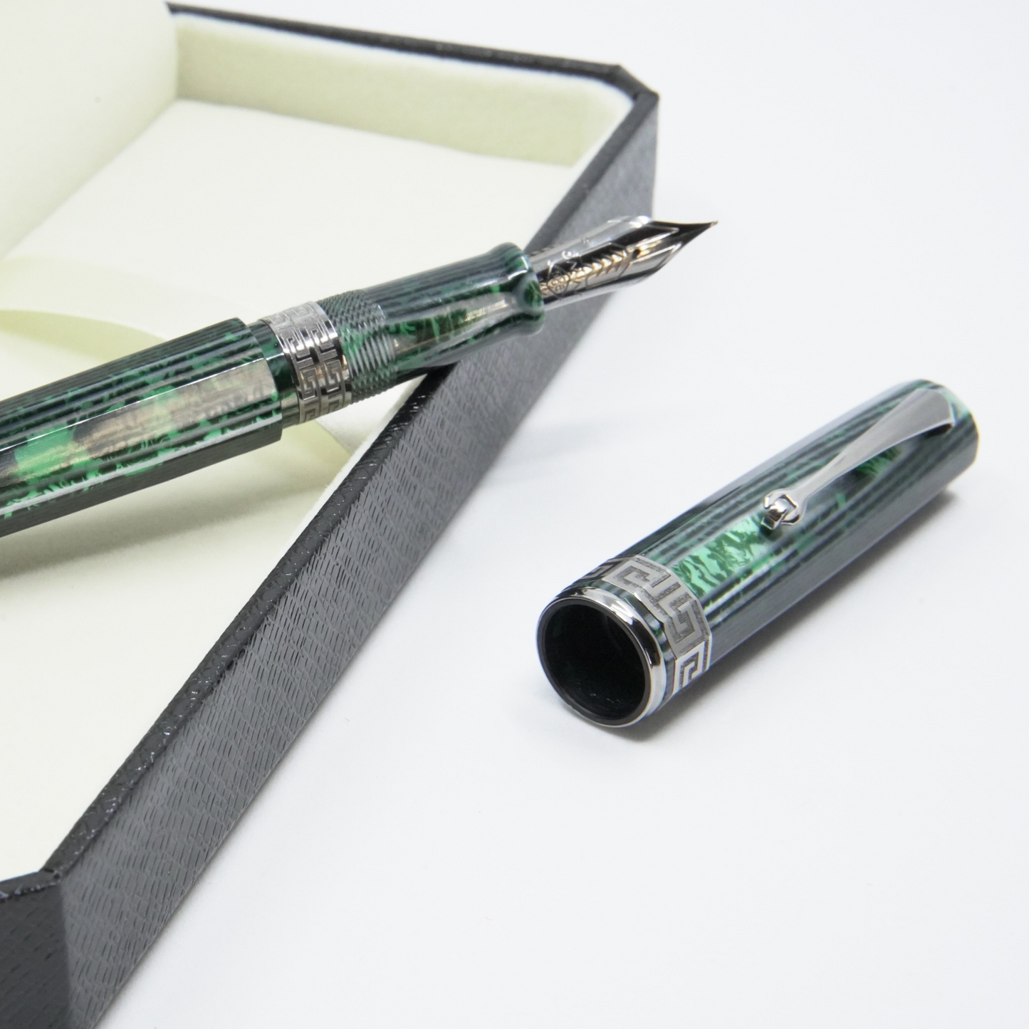 OMAS Paragon Arco Green Fountain Pen (Nibs.com 28th Anniversary)