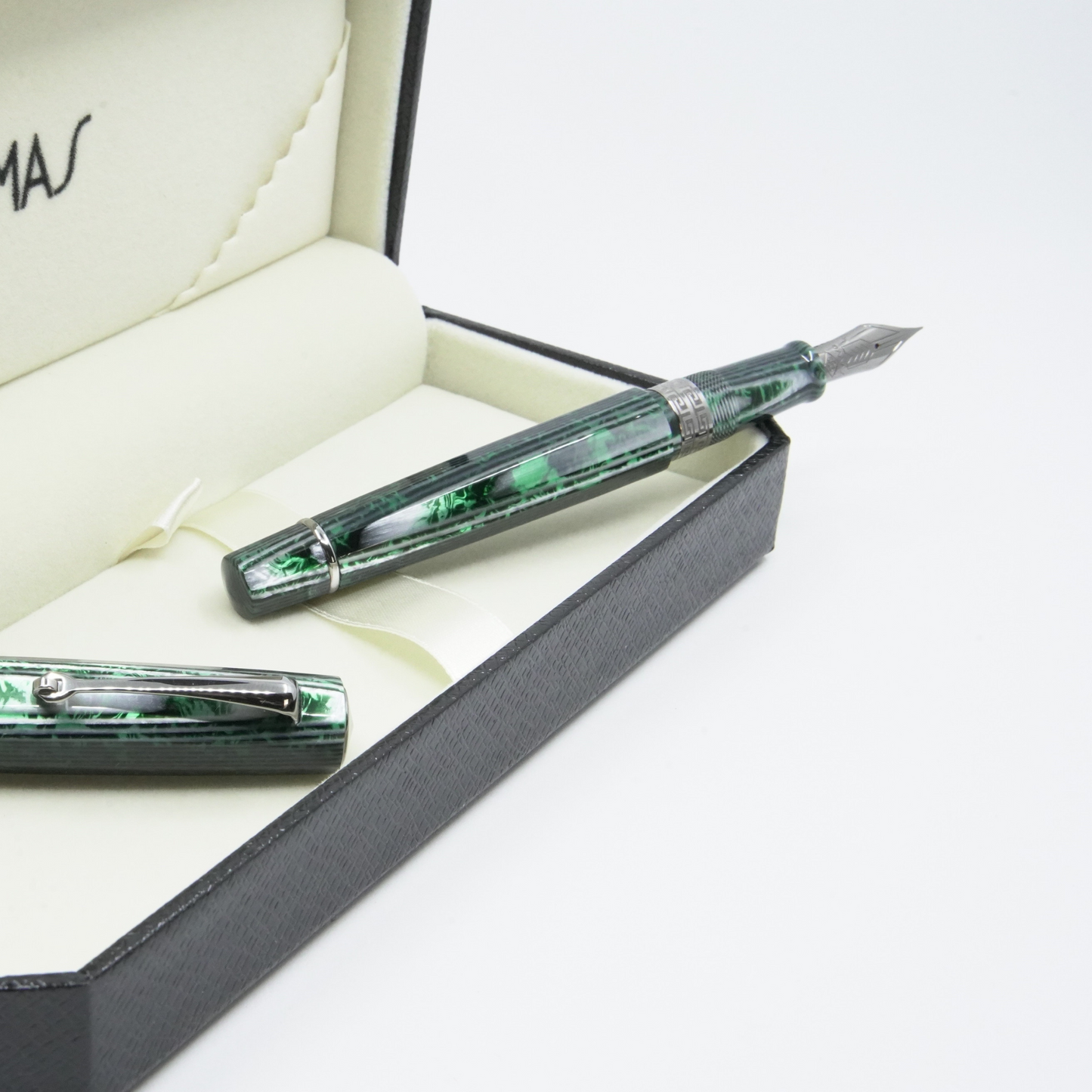 OMAS Paragon Arco Green Fountain Pen (Nibs.com 28th Anniversary)