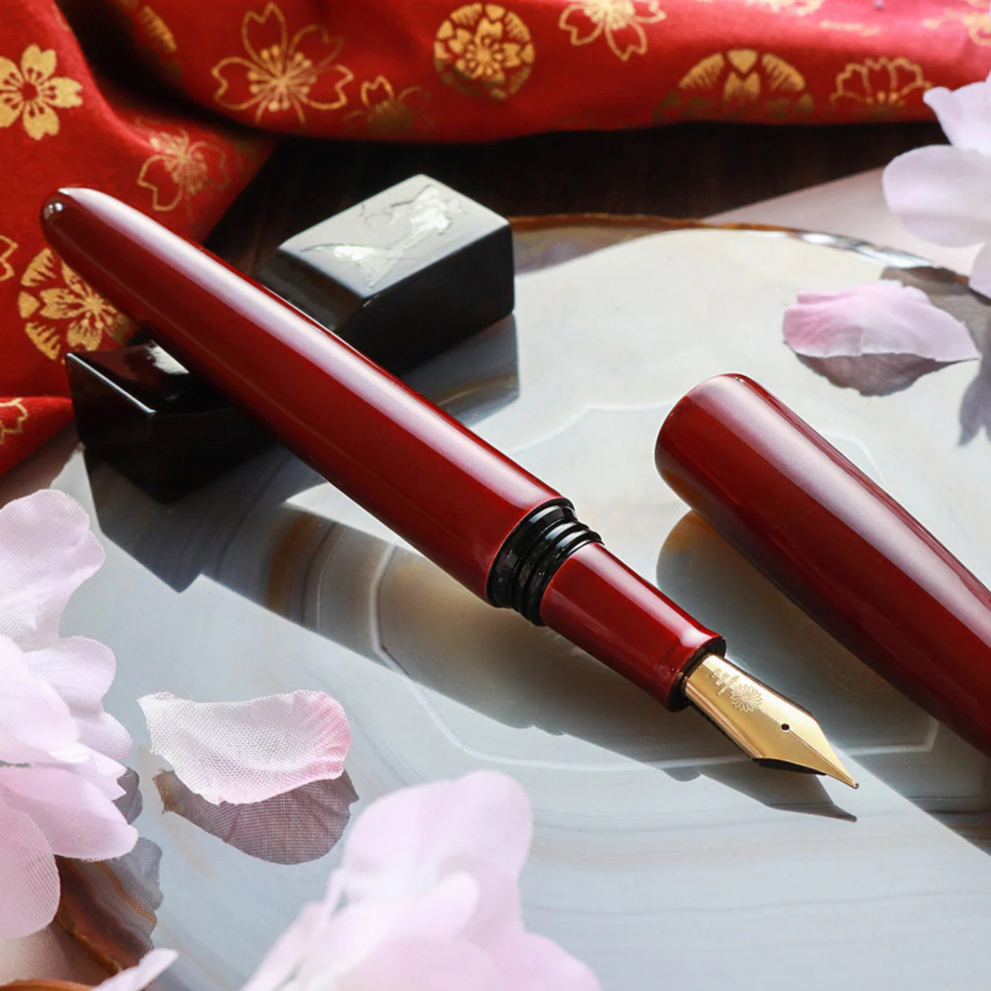 Wancher Dream Pen Aizu Urushi Tamamushi-nuri Fountain Pen