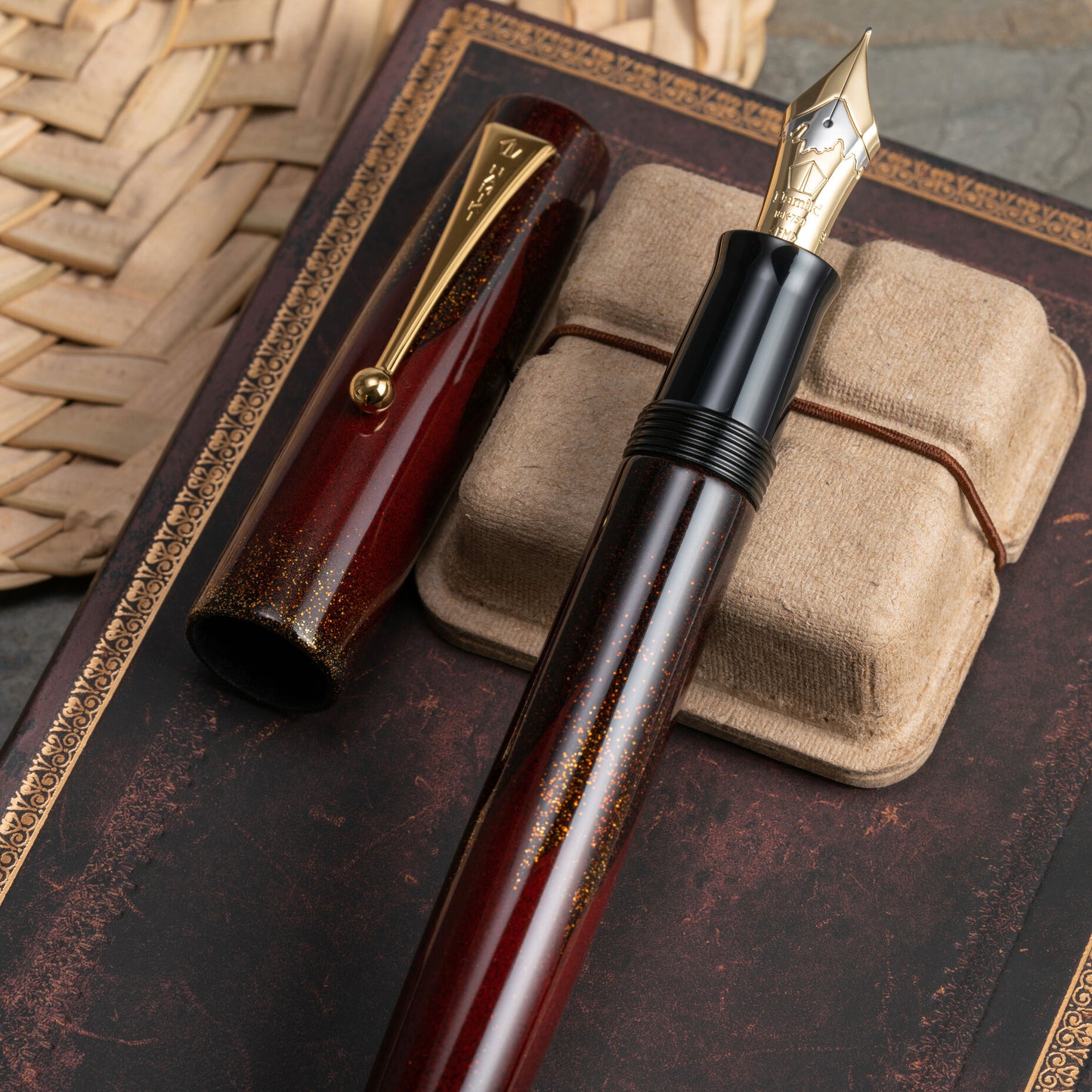 Namiki Aya Akatsuki Red