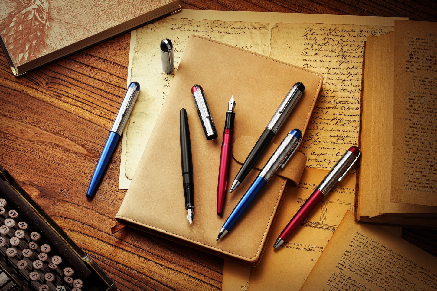Wahl-Eversharp Skyline Red Presentation Gold Cap - Ballpoint Pen