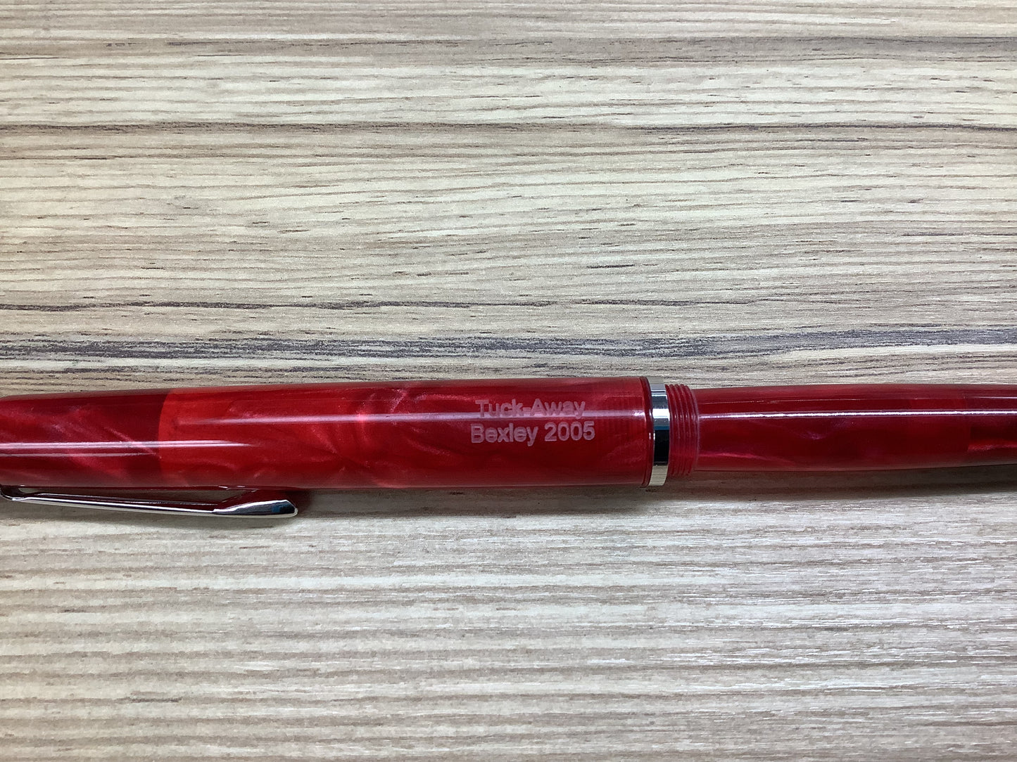 Bexley Tuck-Away Collection Red Pearl Gold Nib - Fountain Pen