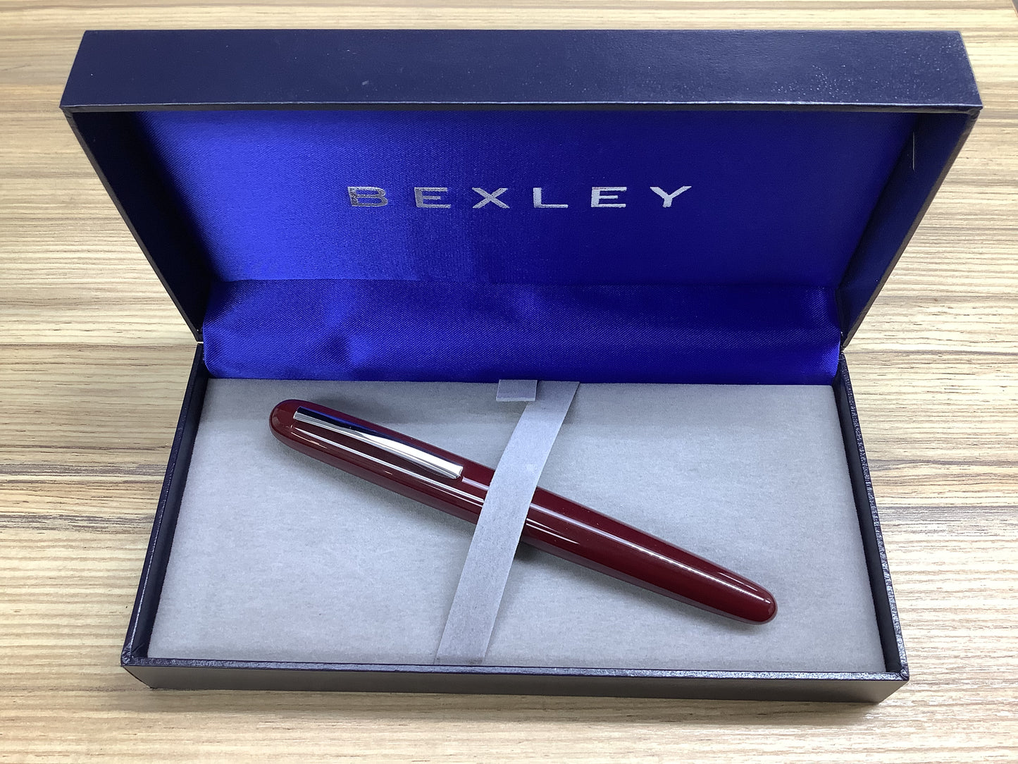 Bexley Imperial International Burgundy Steel Nib - Fountain Pen