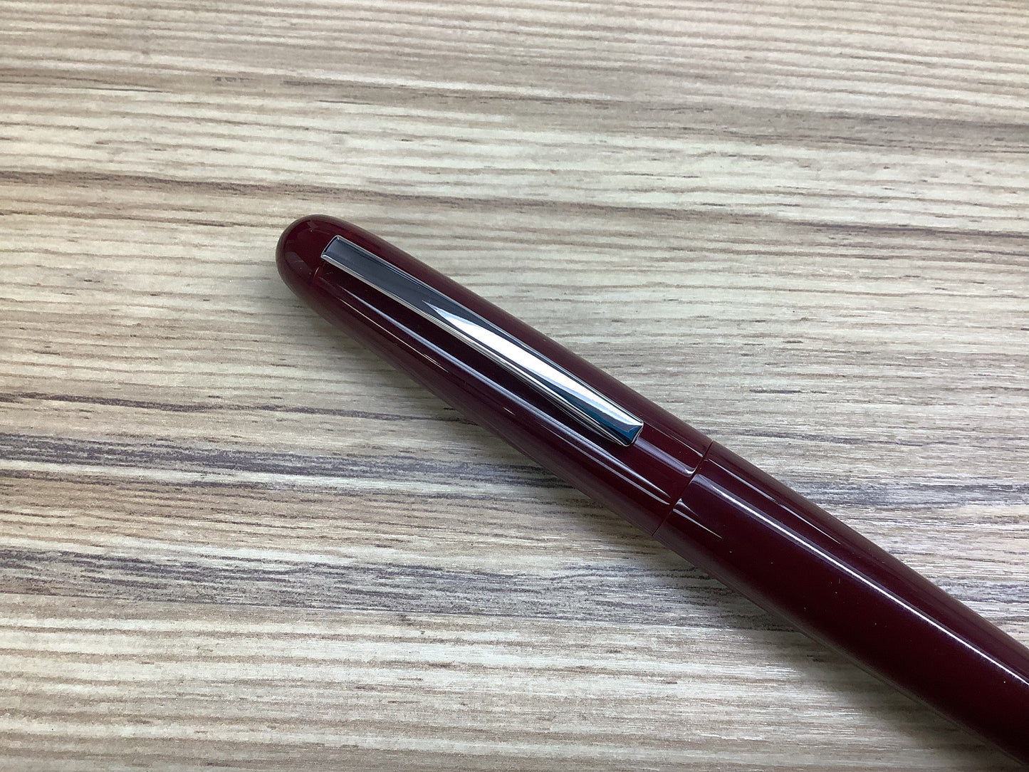 Bexley Imperial International Burgundy Steel Nib - Fountain Pen