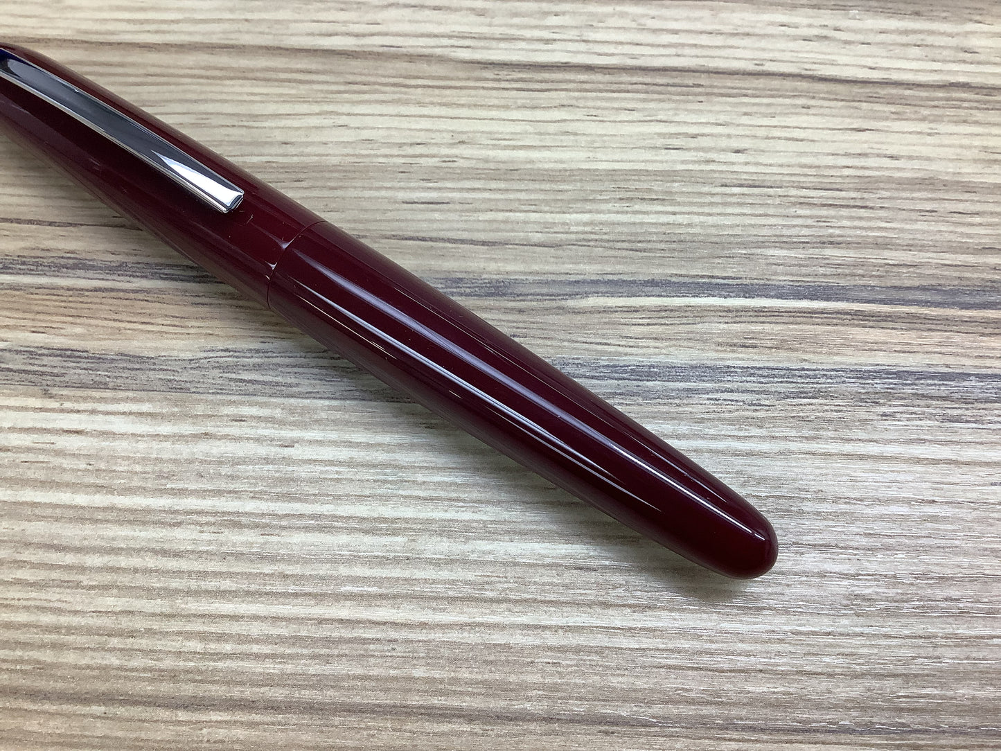 Bexley Imperial International Burgundy Steel Nib - Fountain Pen
