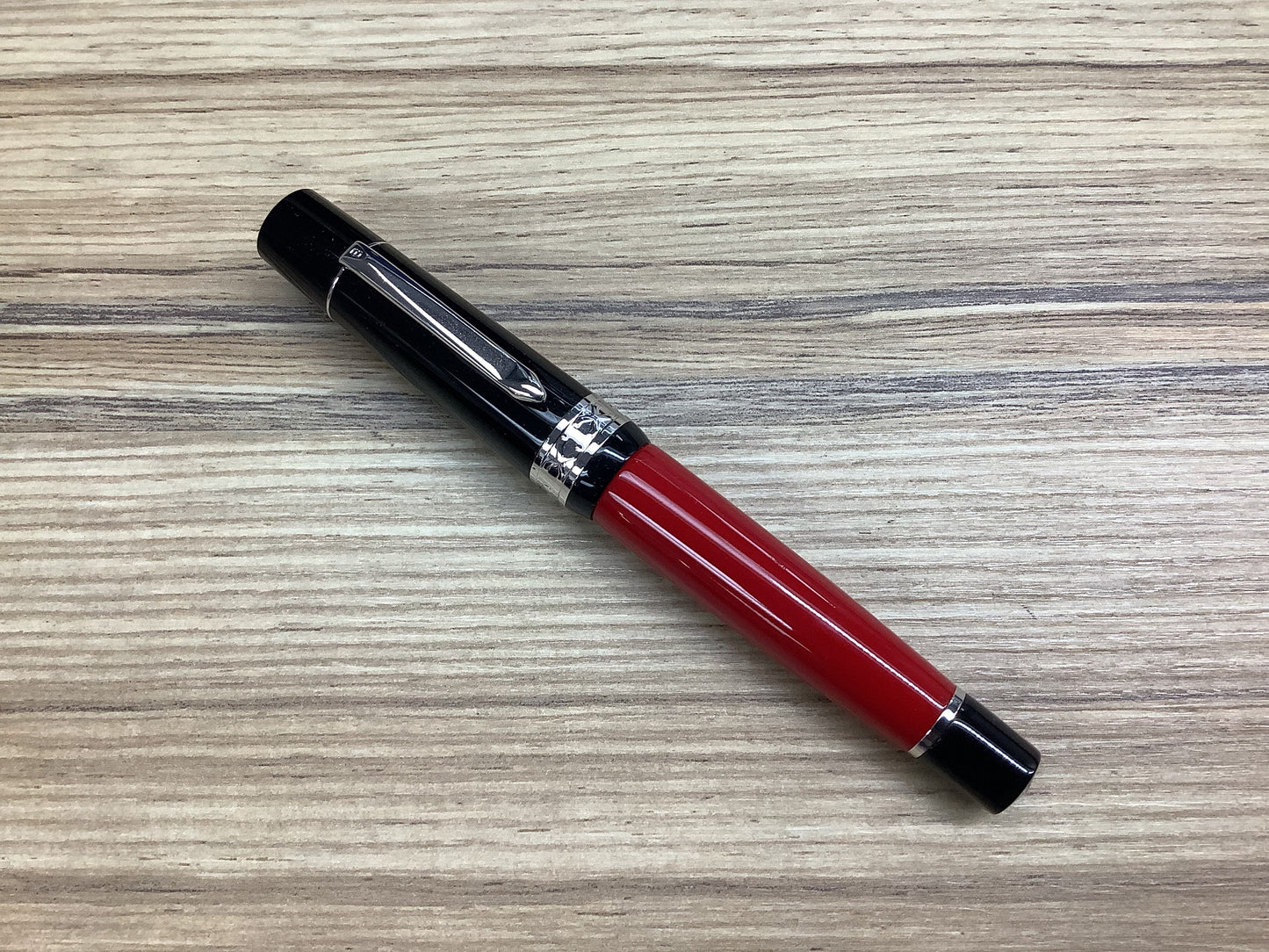 Bexley Red and Black 1993-2013 Two Tone Steel - Fountain Pen