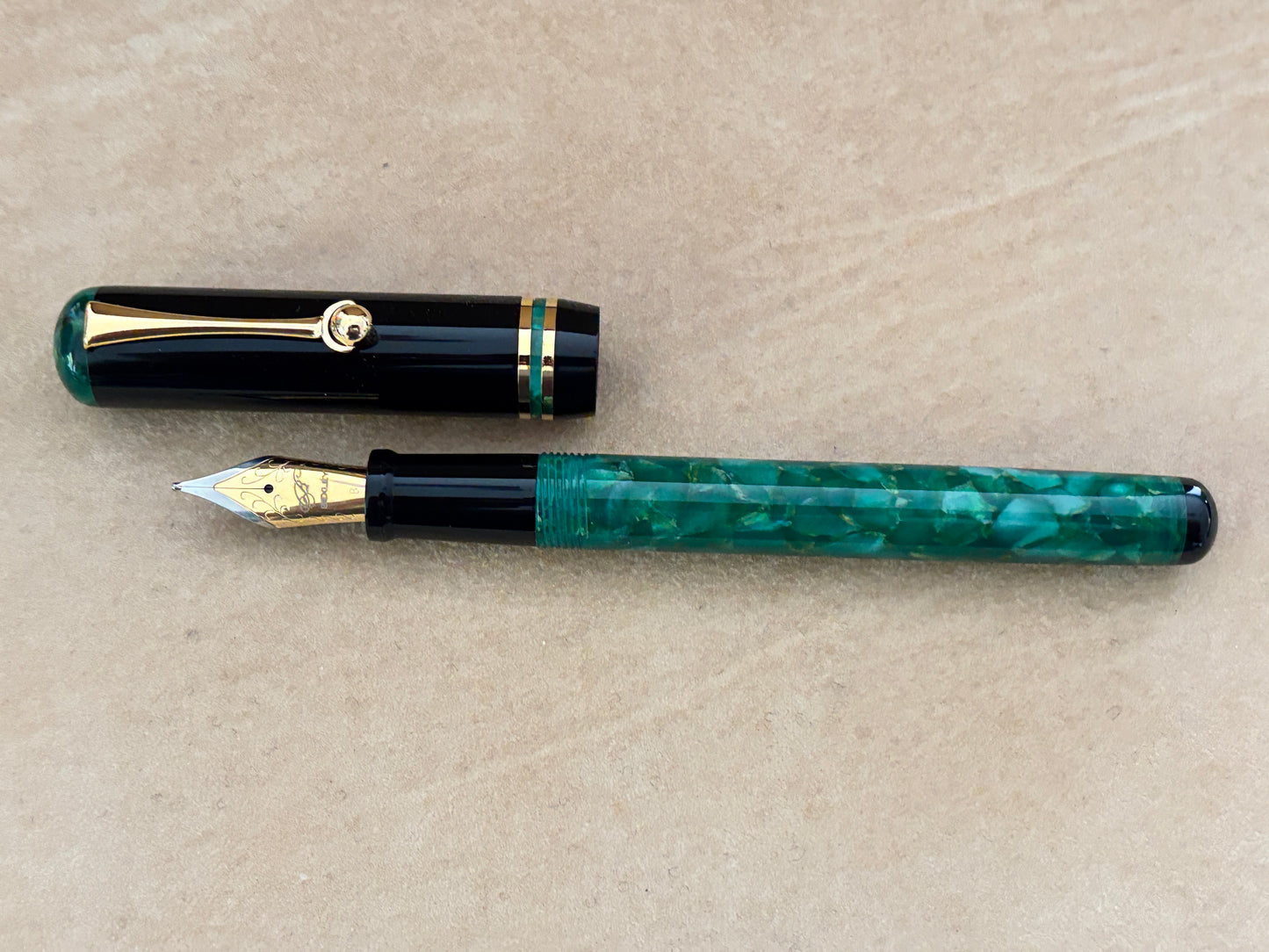 Bexley The Ohio Cities Columbus Green Steel Nib - Fountain Pen