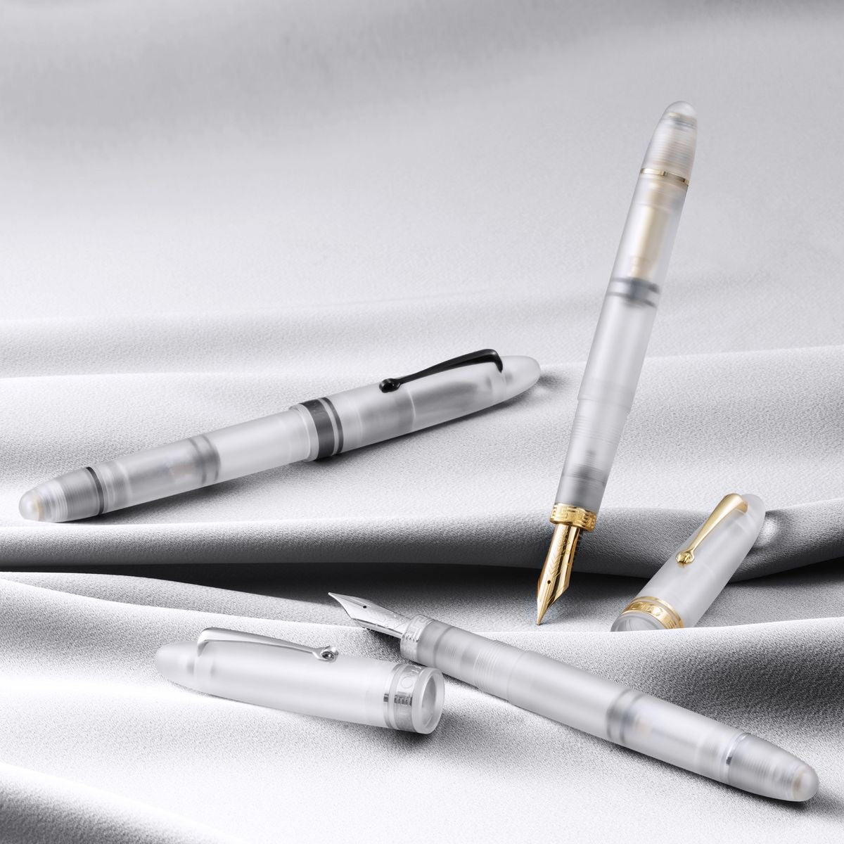 OMAS Ogiva Frosted Demonstrator Silver
