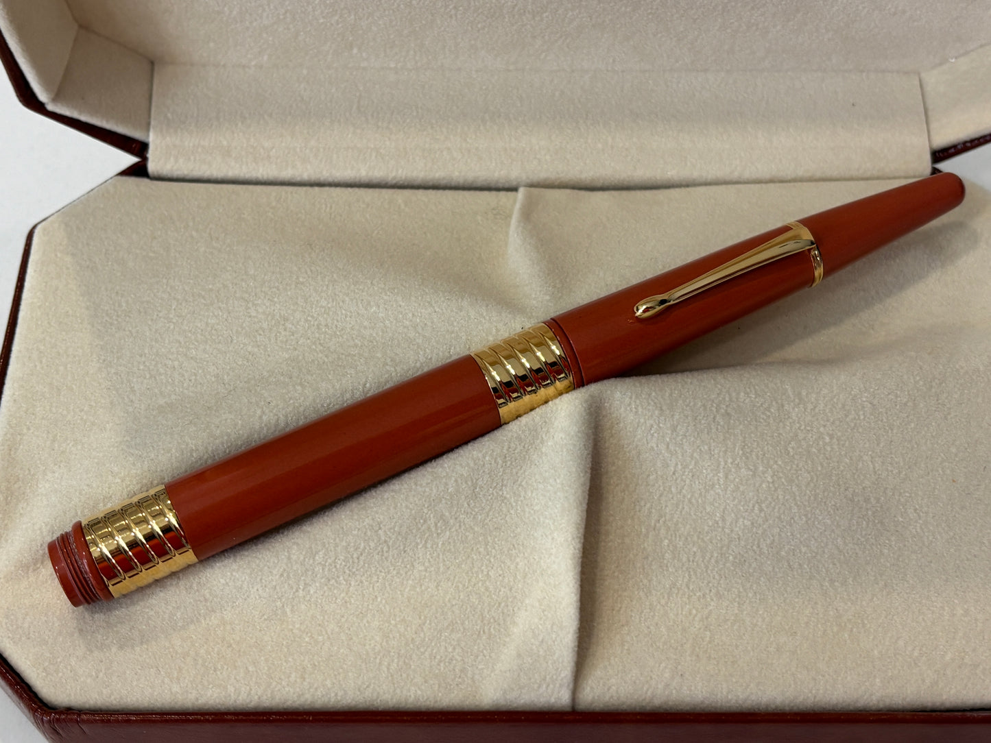 Bexley Taper Cap Orange Ebonite Gold Trim (Circa 2001) - Fountain Pen