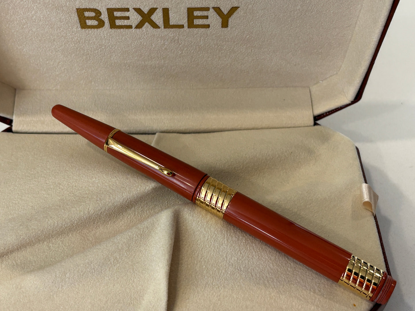 Bexley Taper Cap Orange Ebonite Gold Trim (Circa 2001) - Fountain Pen