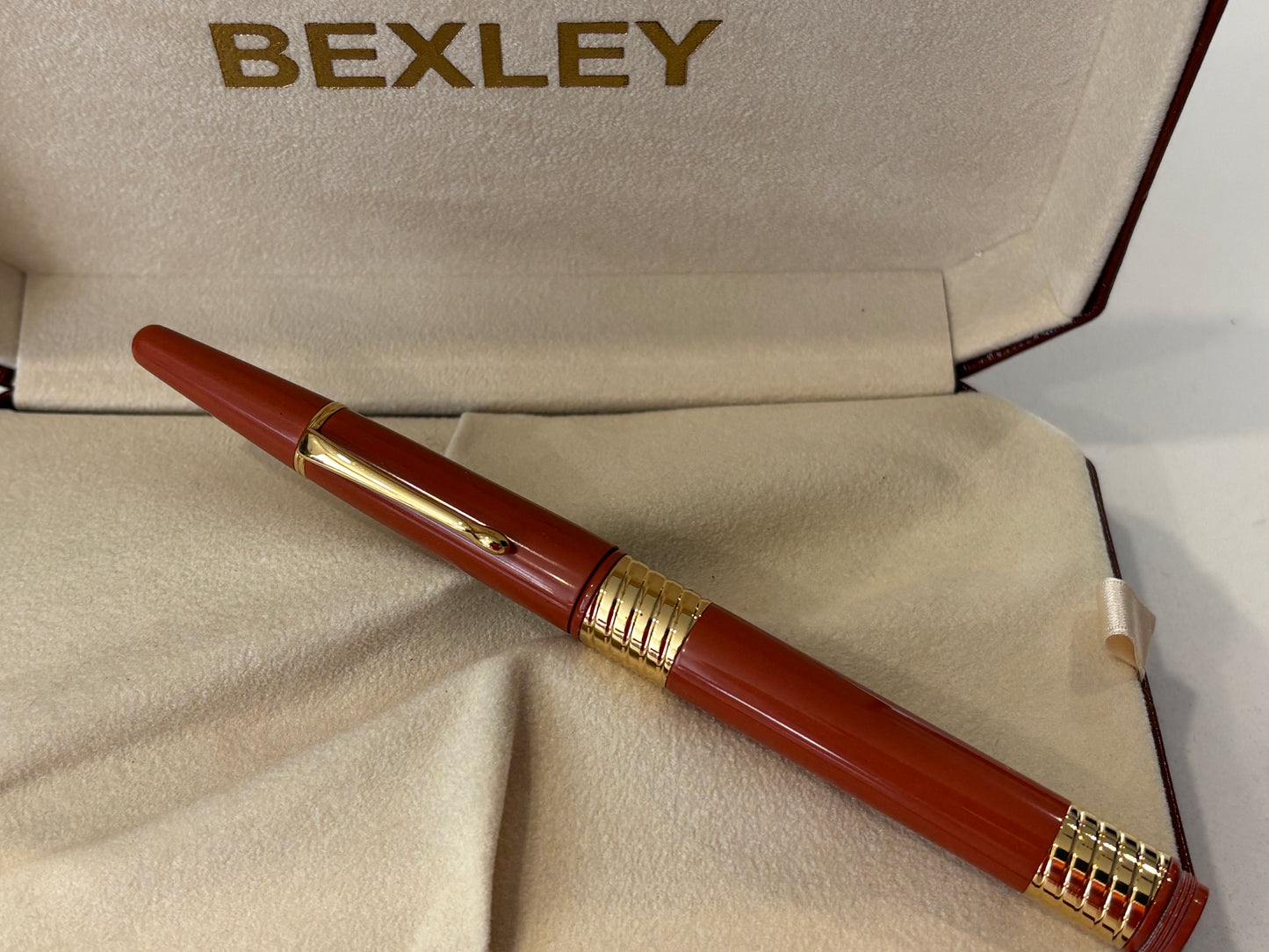 Bexley Taper Cap Orange Ebonite Gold Trim (Circa 2001) - Fountain Pen