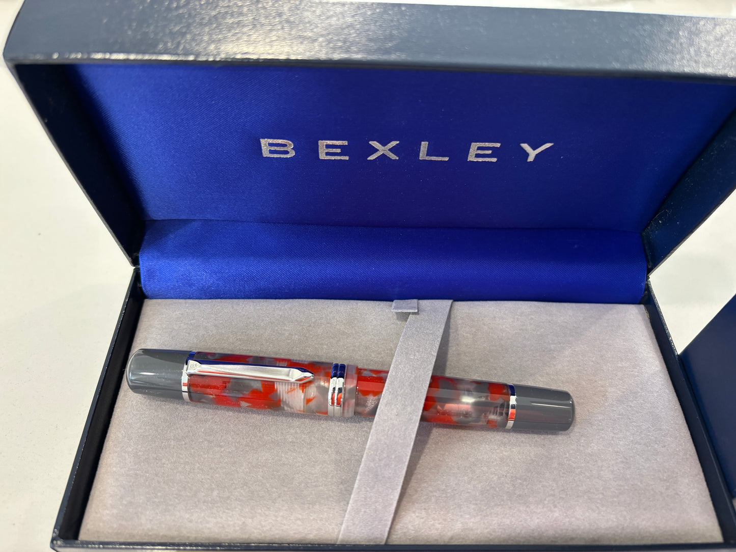 Bexley Poseidon Red Rhodium Trim (Circa 2014) - Fountain Pen