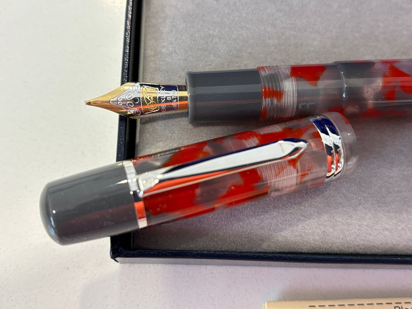 Bexley Poseidon Red Rhodium Trim (Circa 2014) - Fountain Pen