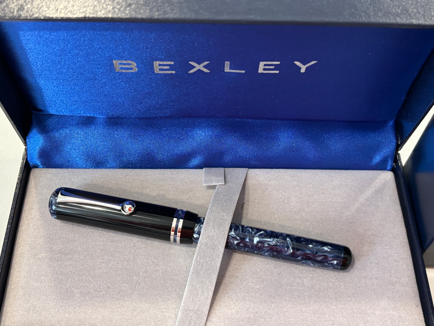Bexley The Ohio Cities Batavia Blue Velvet Rhodium Trim (Circa 2008) - Fountain Pen