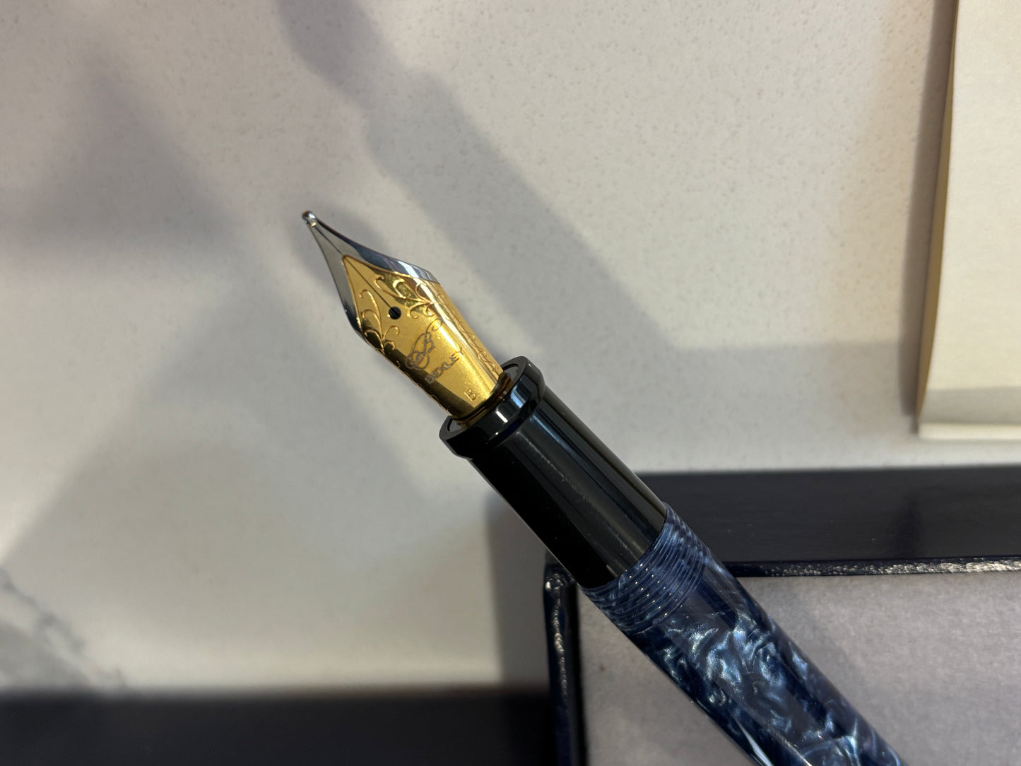 Bexley The Ohio Cities Batavia Blue Velvet Rhodium Trim (Circa 2008) - Fountain Pen