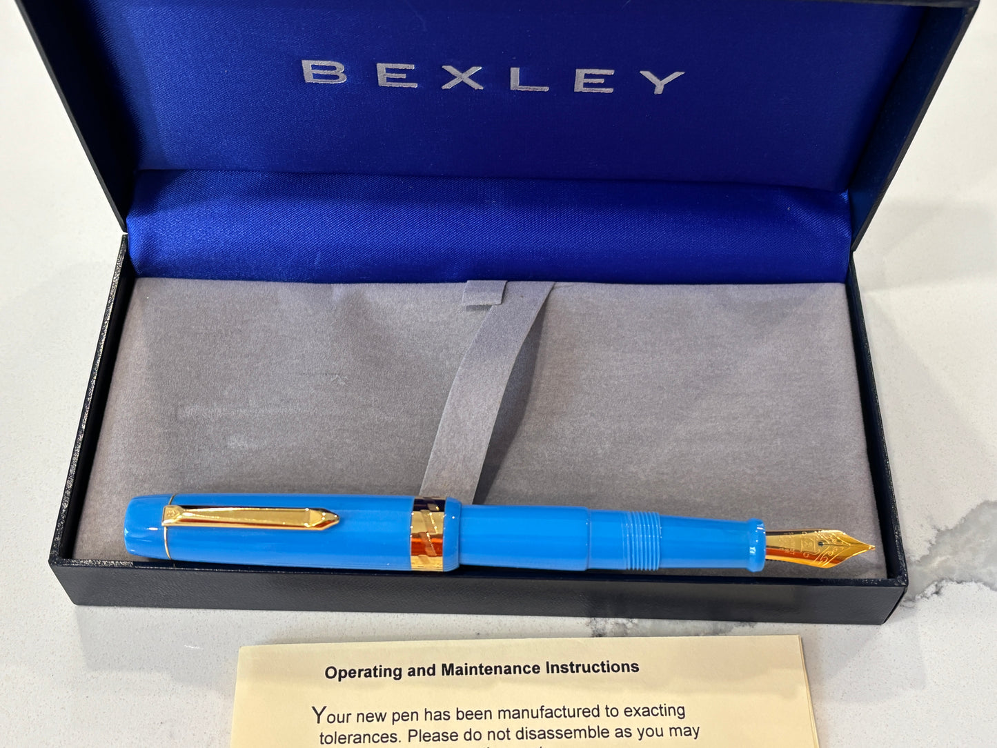 Bexley Armed Services Air Force Blue With Emblem - Fountain Pen