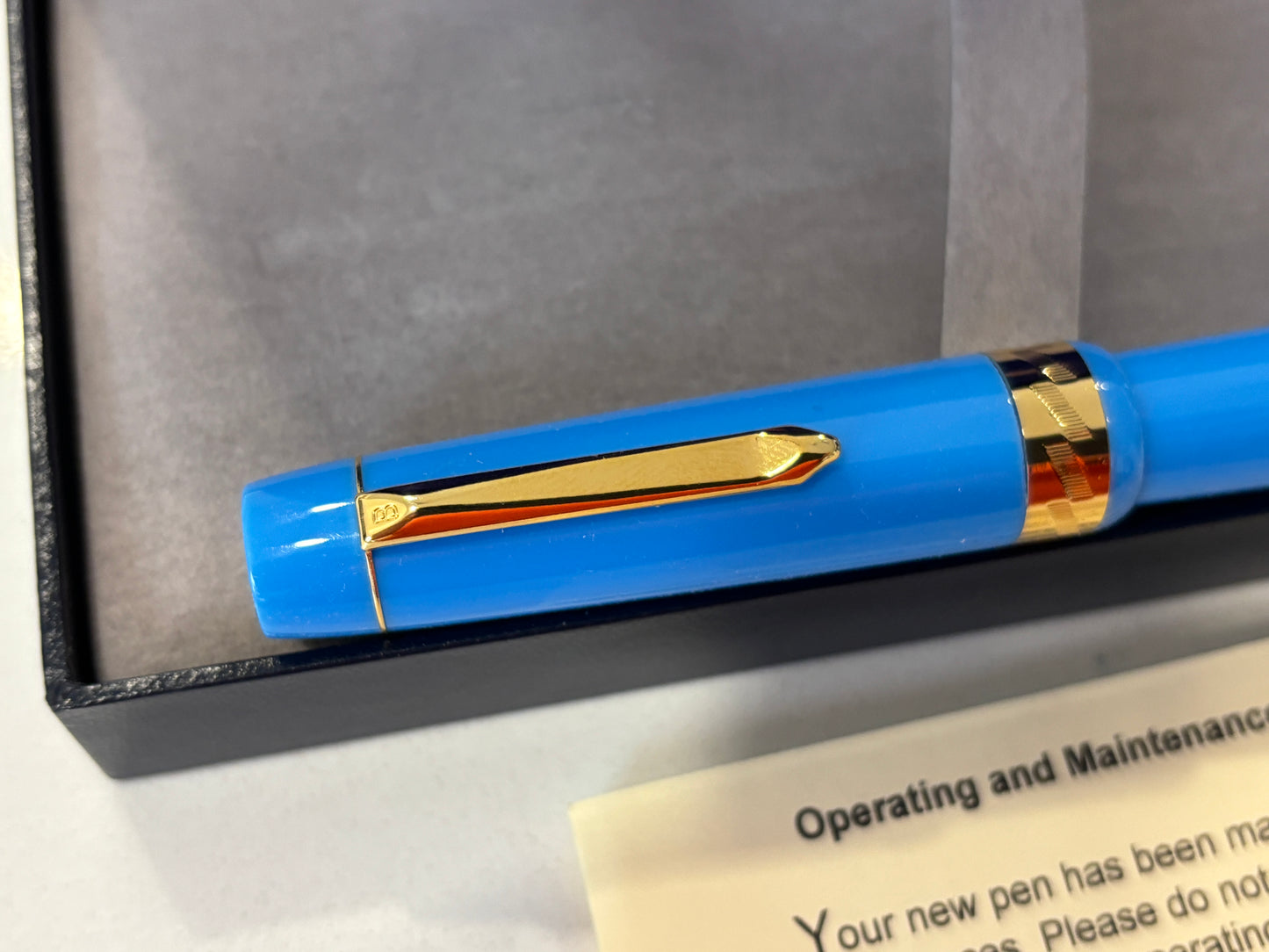 Bexley Armed Services Air Force Blue With Emblem - Fountain Pen