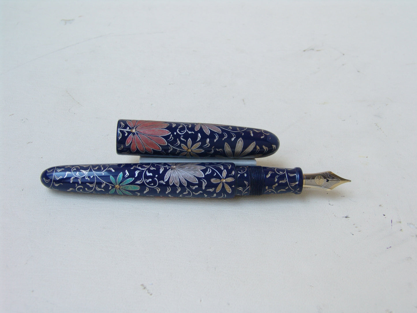 Nakaya Naka-ai Cigar Chinkin Palmet Kikyo Colored Powders
