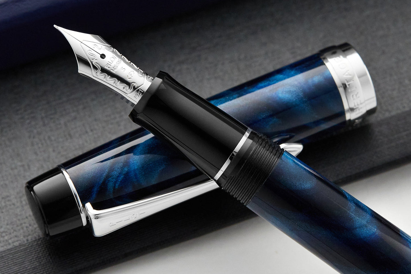 Pilot Custom Heritage SE Marble Blue - Fountain Pen