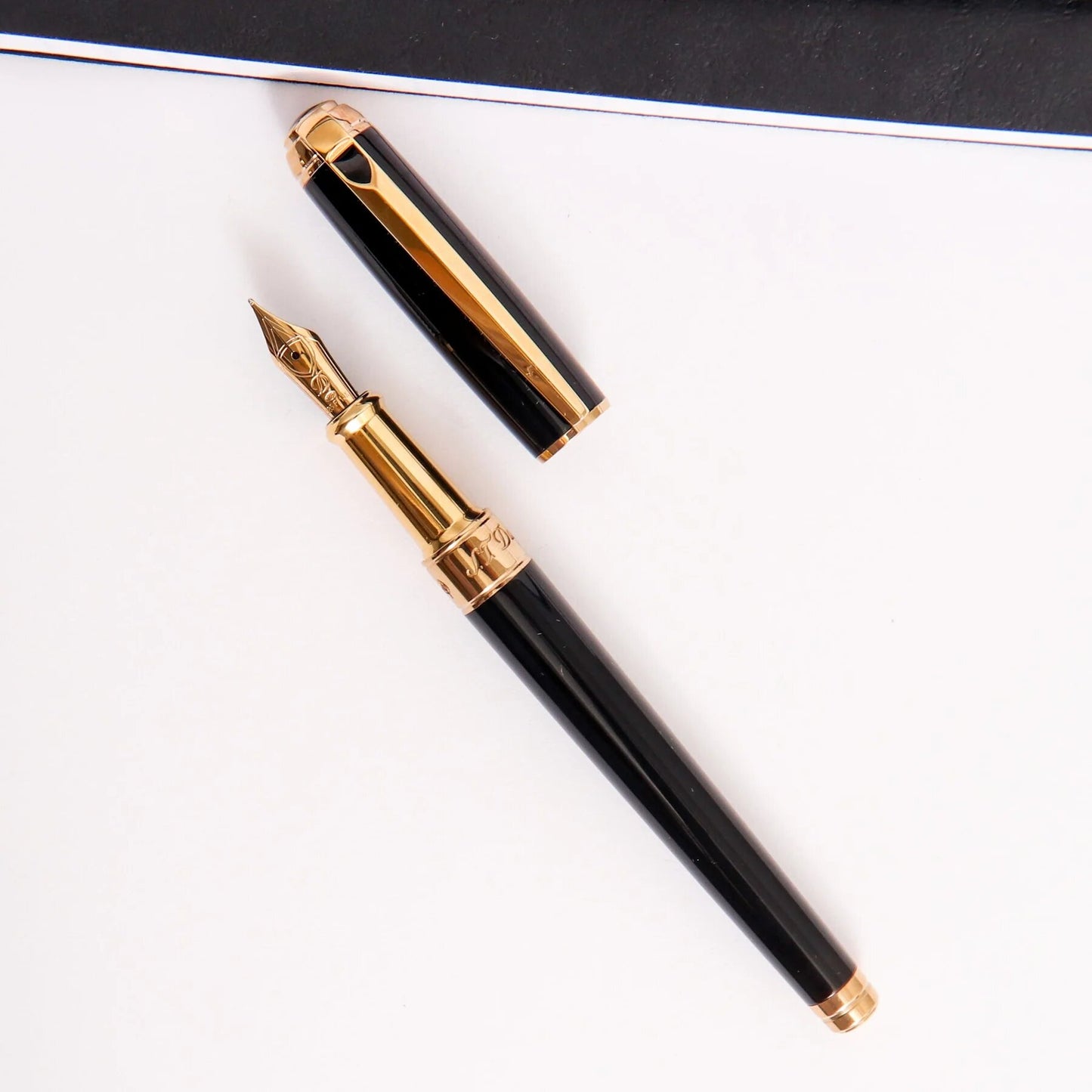 S.T. Dupont Line D Medium Black Gold