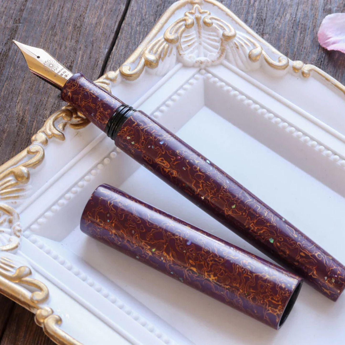 Wancher Sekai Saihi Urushi Murasaki-age Raden Fountain Pen
